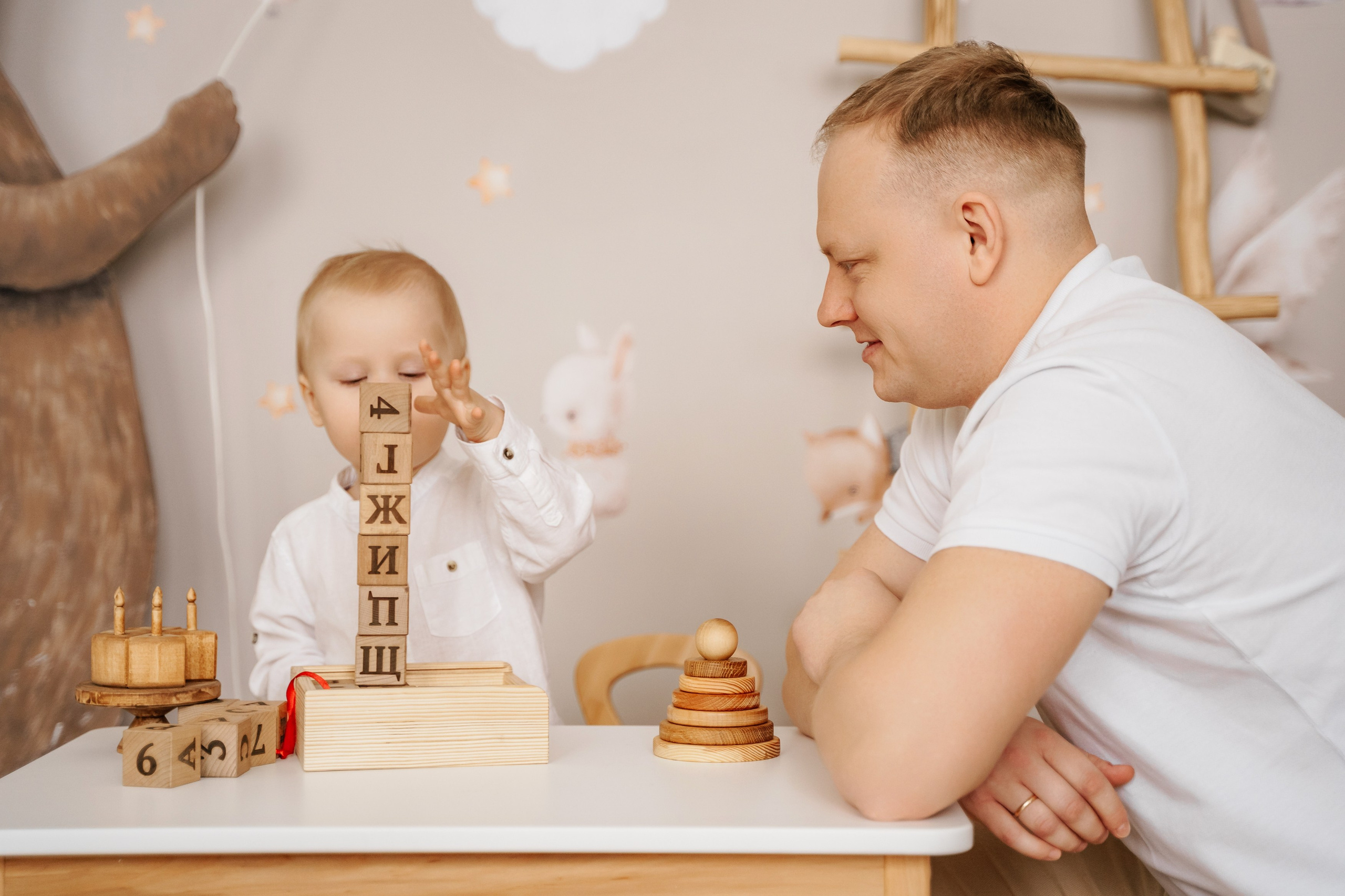 Семейная фотосессия в студии. Семейный и свадебный фотограф Минск Юрий Прилепов. Выпускные альбомы!