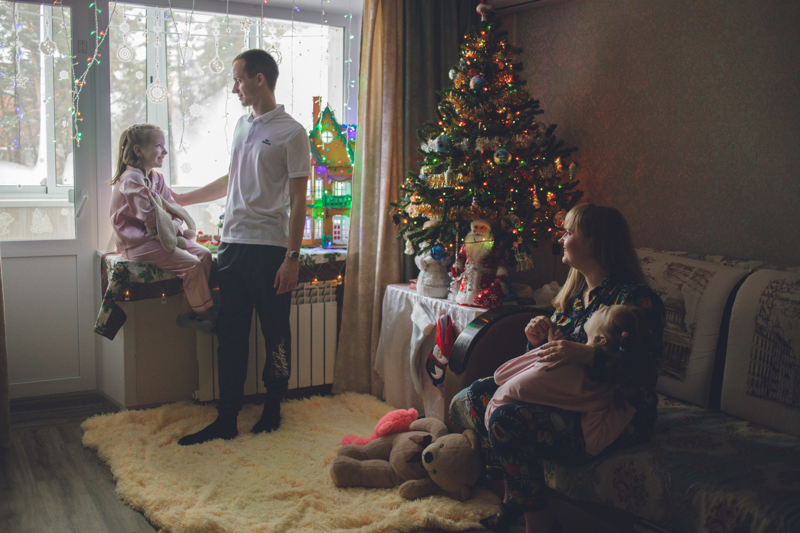 Таня, Владимир, Алина, Дарина. Семейный фотограф г. Димировград Андросова Екатерина