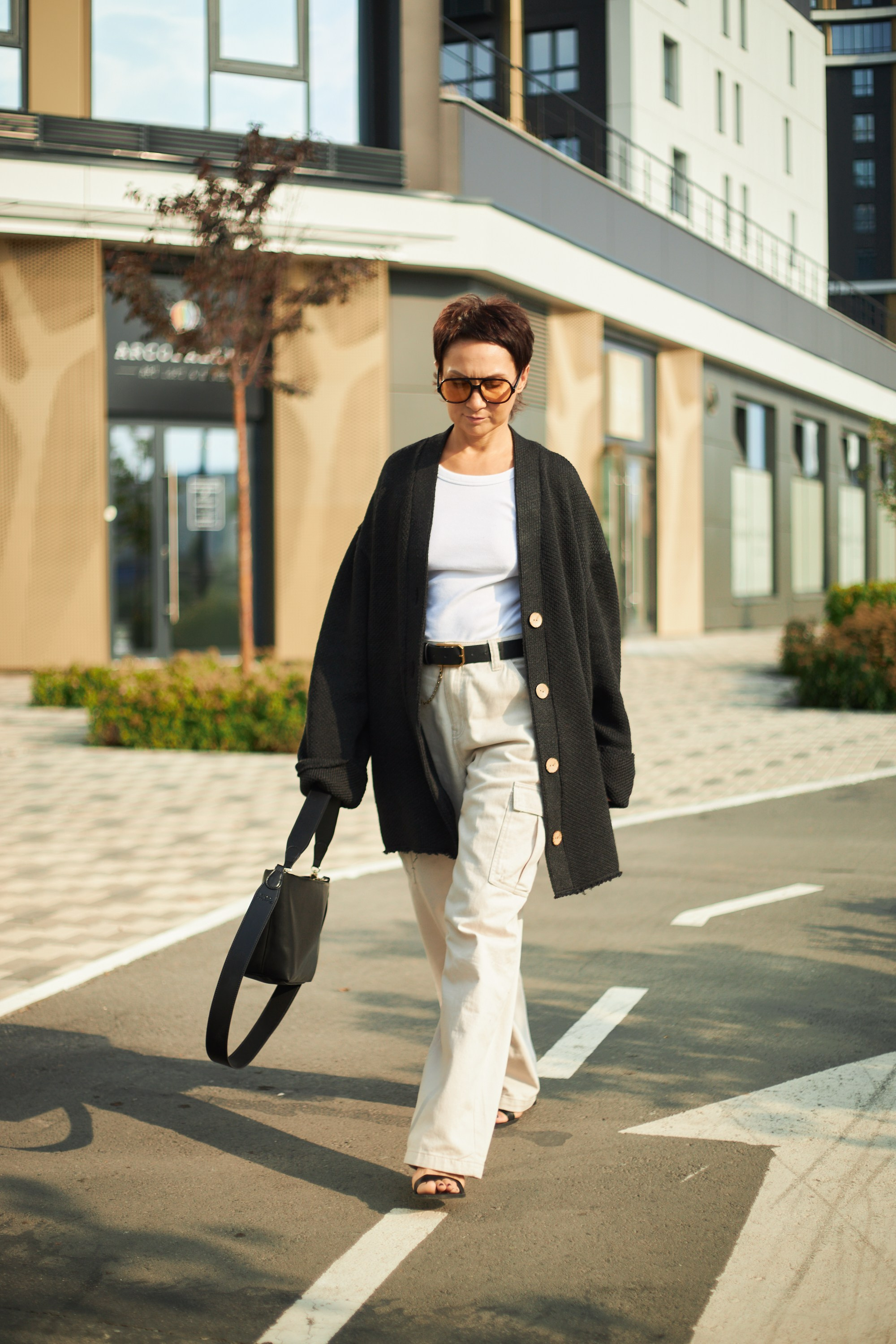 Фотограф портреты Екатеринбург индивидуальная фотосессия мужской женский портрет Екб заказать фотосет студия цена прогулочная съемка фото. Фотограф Екатеринбург Анастасия Жерновская | Маркетплейсы и нейрофото