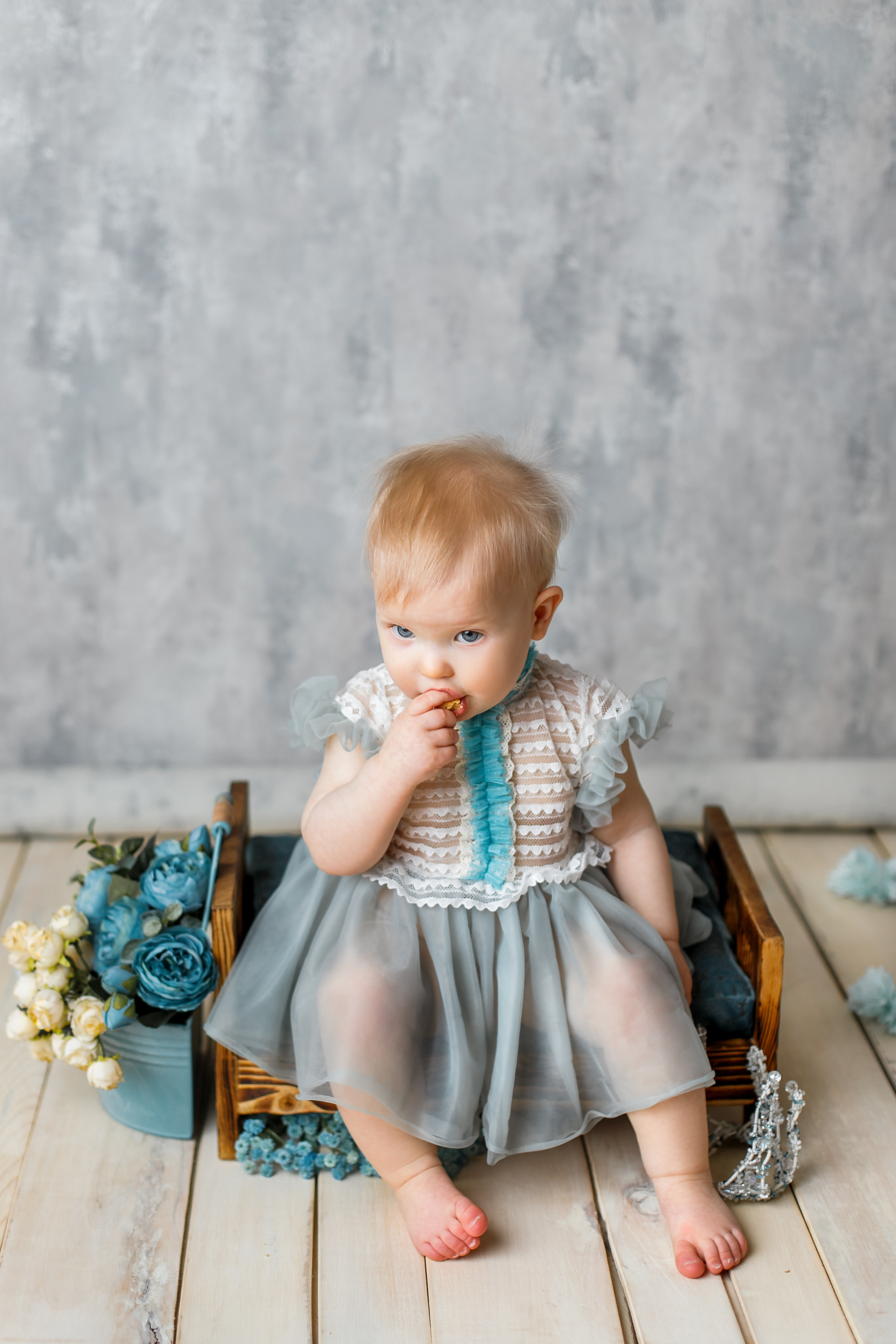 Алиса 1год. Детский, семейный и фотограф новорождённых в Ярославле Анна Салова