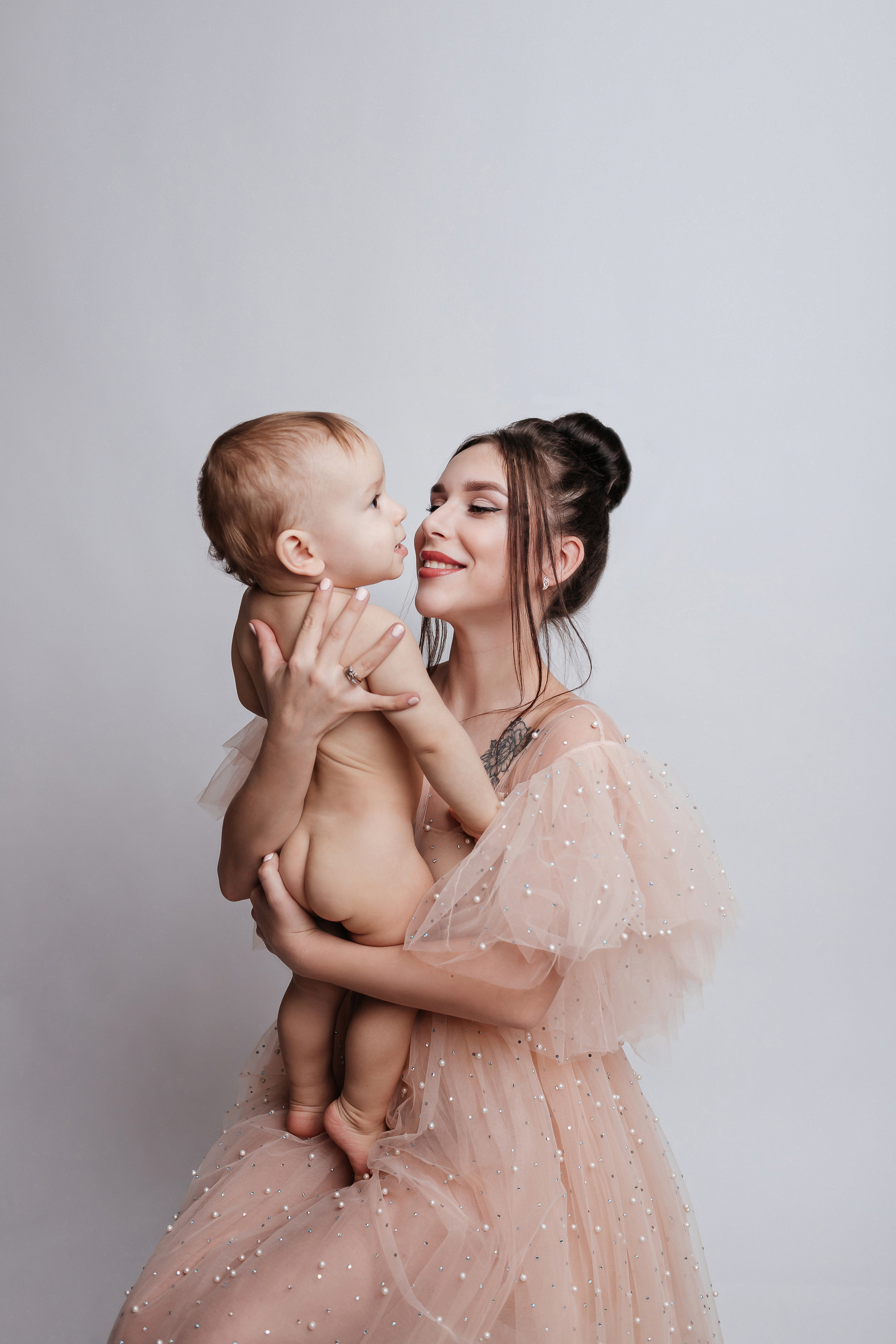 Ярославль съемка в день рождения. Детский, семейный и фотограф новорождённых в Ярославле Анна Салова
