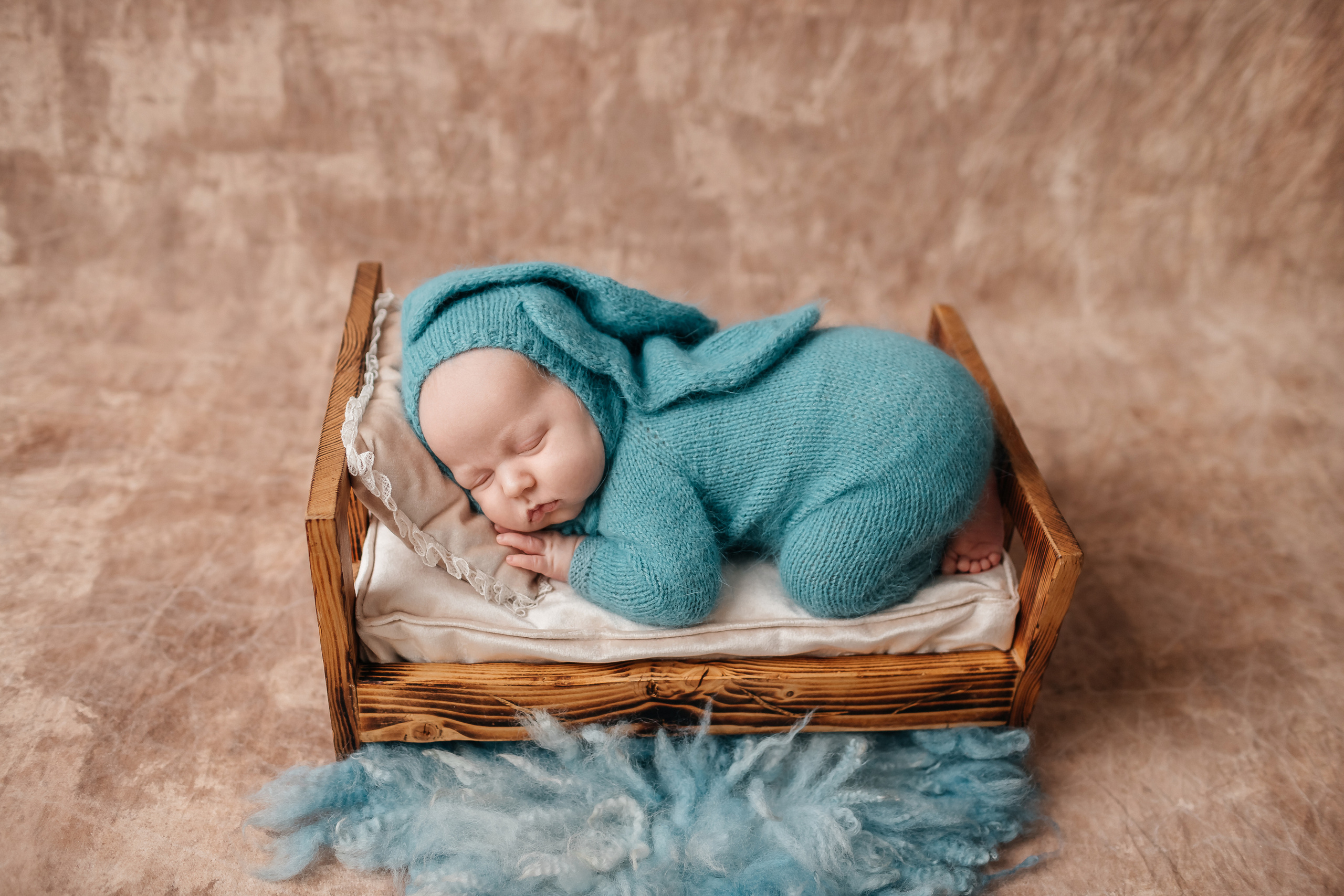 Миша и Гриша 28 дней (съемка в студии). Детский, семейный и фотограф новорождённых в Ярославле Анна Салова