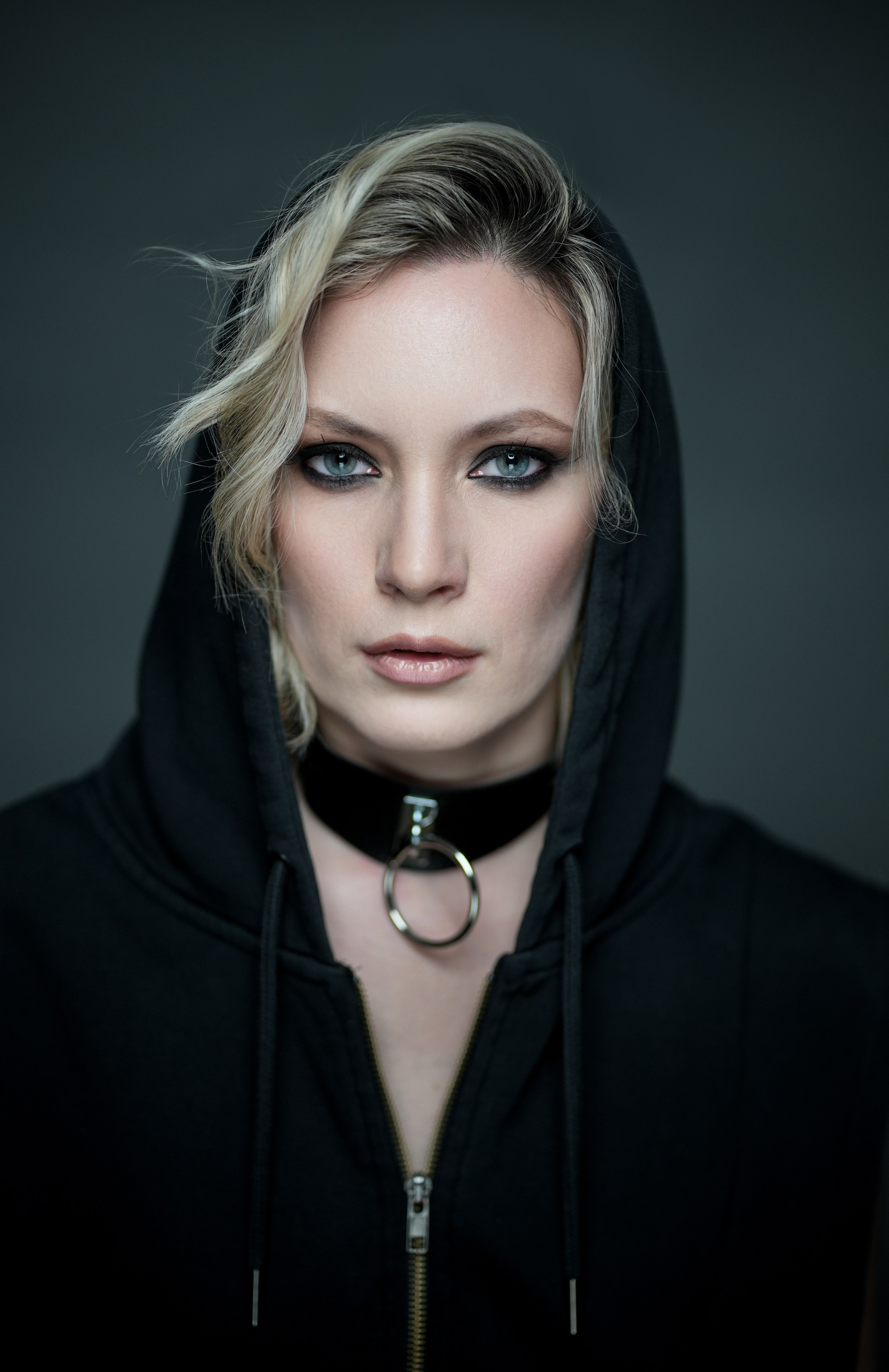 Актриса Зоя Дамье. Портретная съемка в Москве, студийный фотограф Игорь Фомин