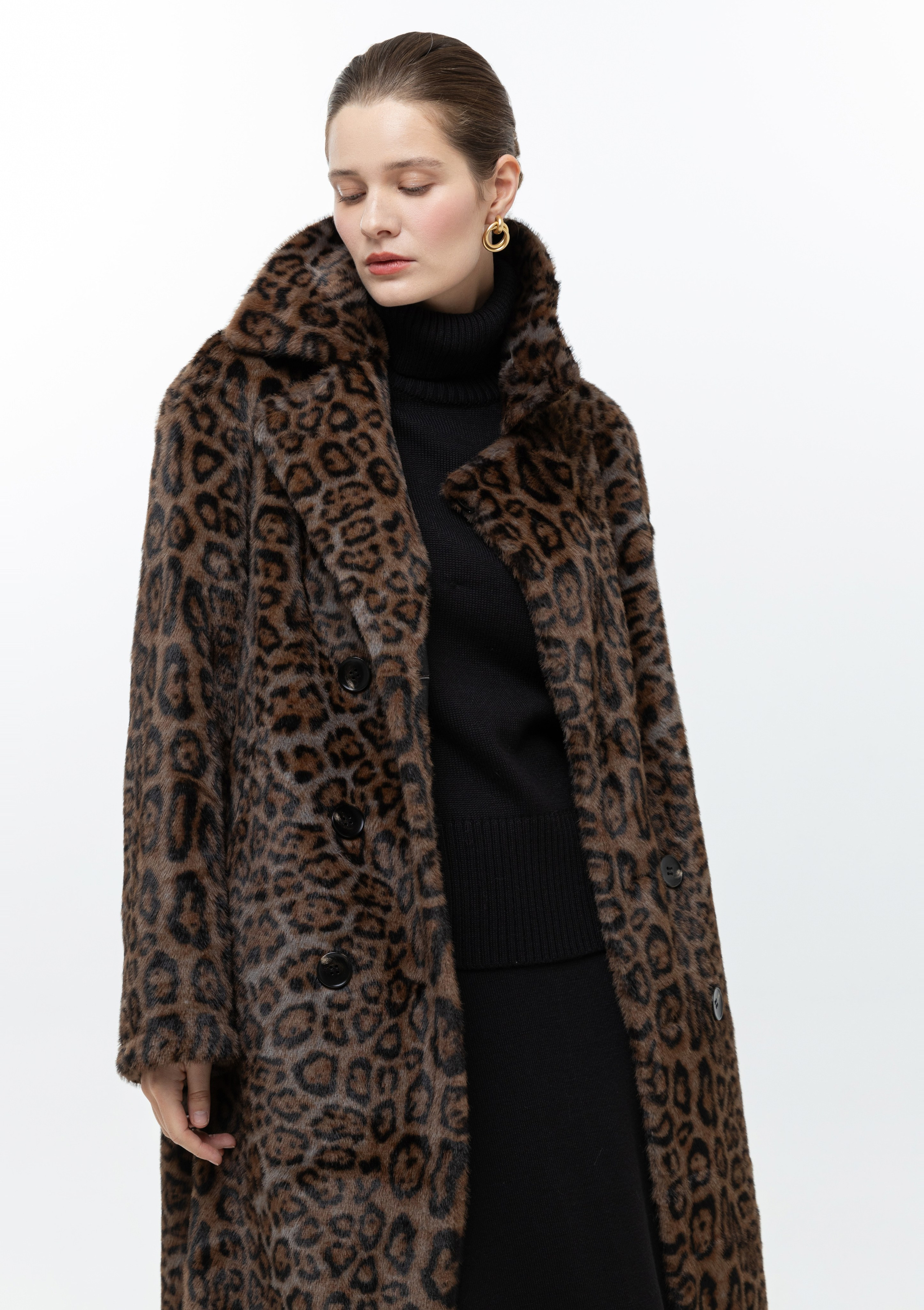 Каталог. Верхняя одежда + трикотаж бренда. 4ч,. Визажист для брендов, Фэшн продюсер Олеся Глушкова