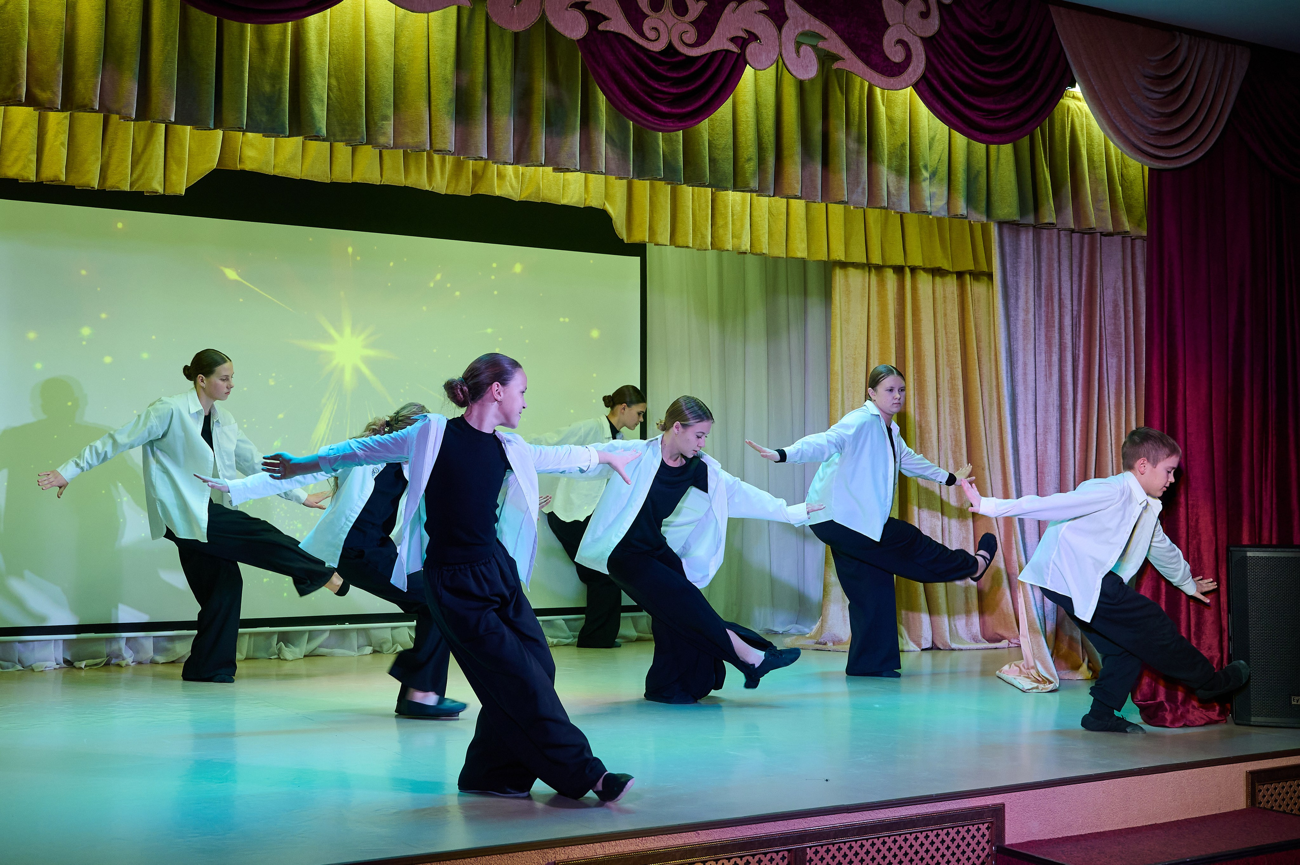 День матери Виноградный. Жизнь курорта Кабардинка в фотографиях