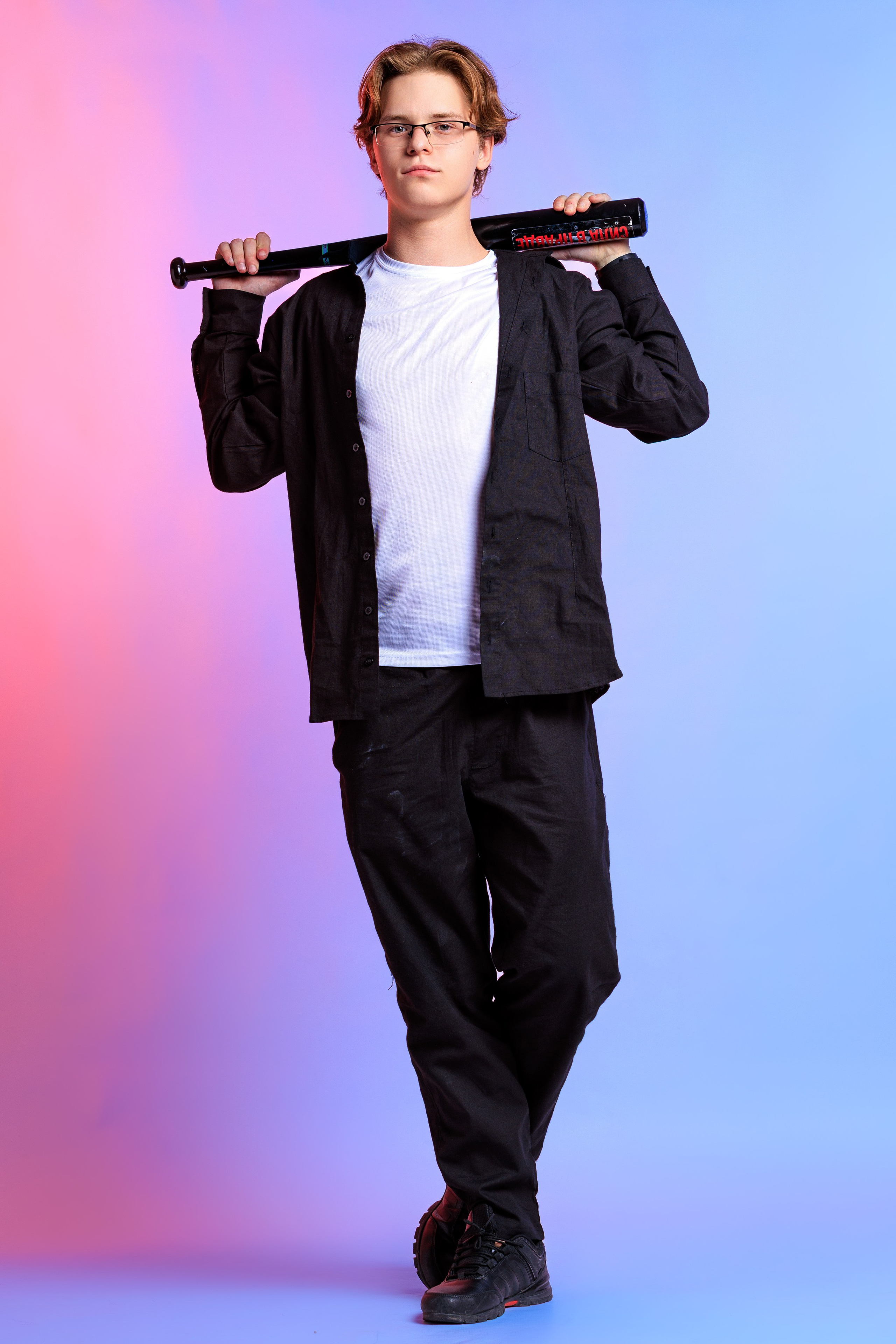 Смотреть фотки в фотостудии. Выпускные альбомы Геленджик, Новороссийск, Краснодар, Туапсе