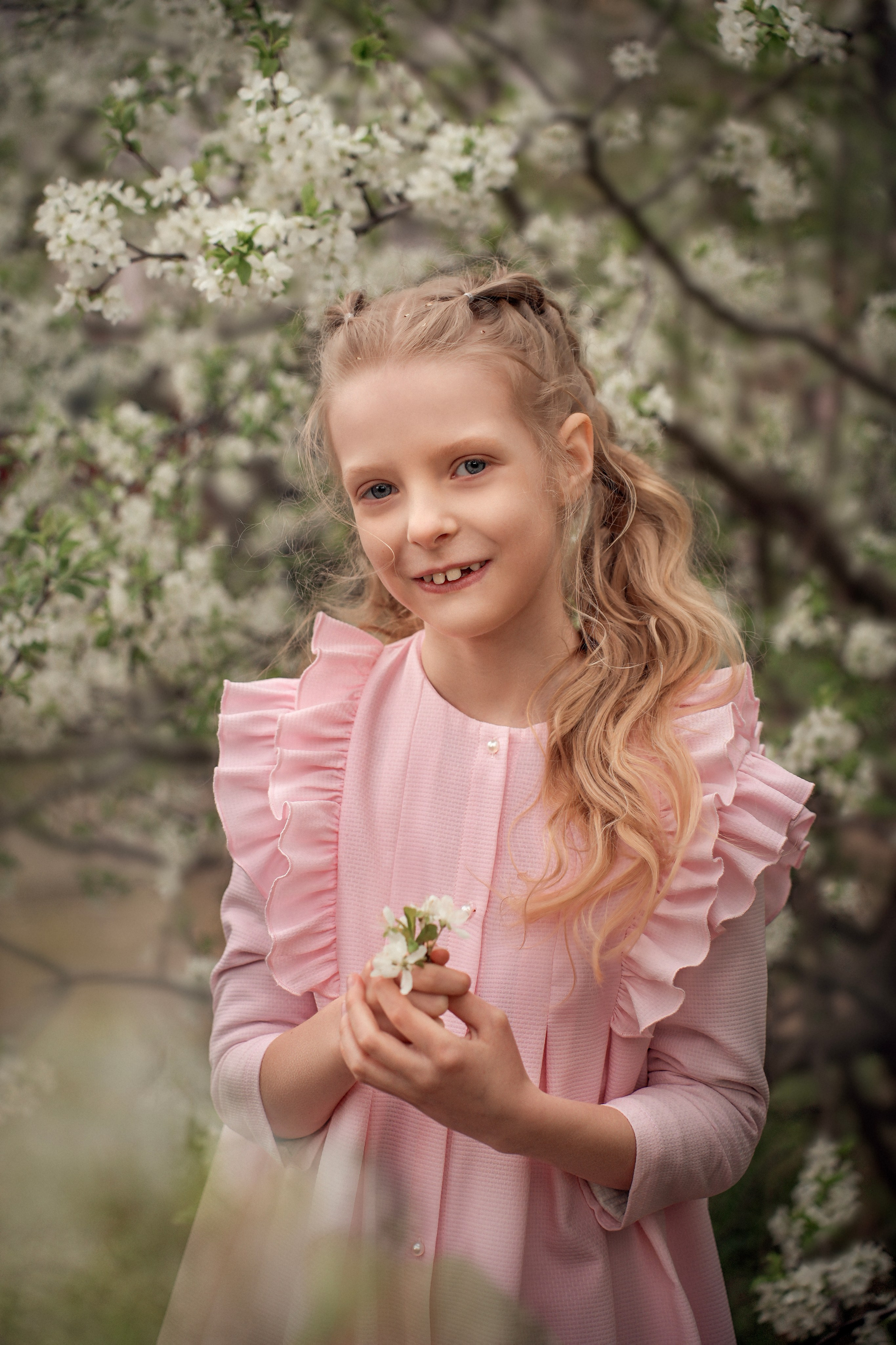 Детский весенний портрет в Красногорске. Фотограф Ольга Чувалдина Москва