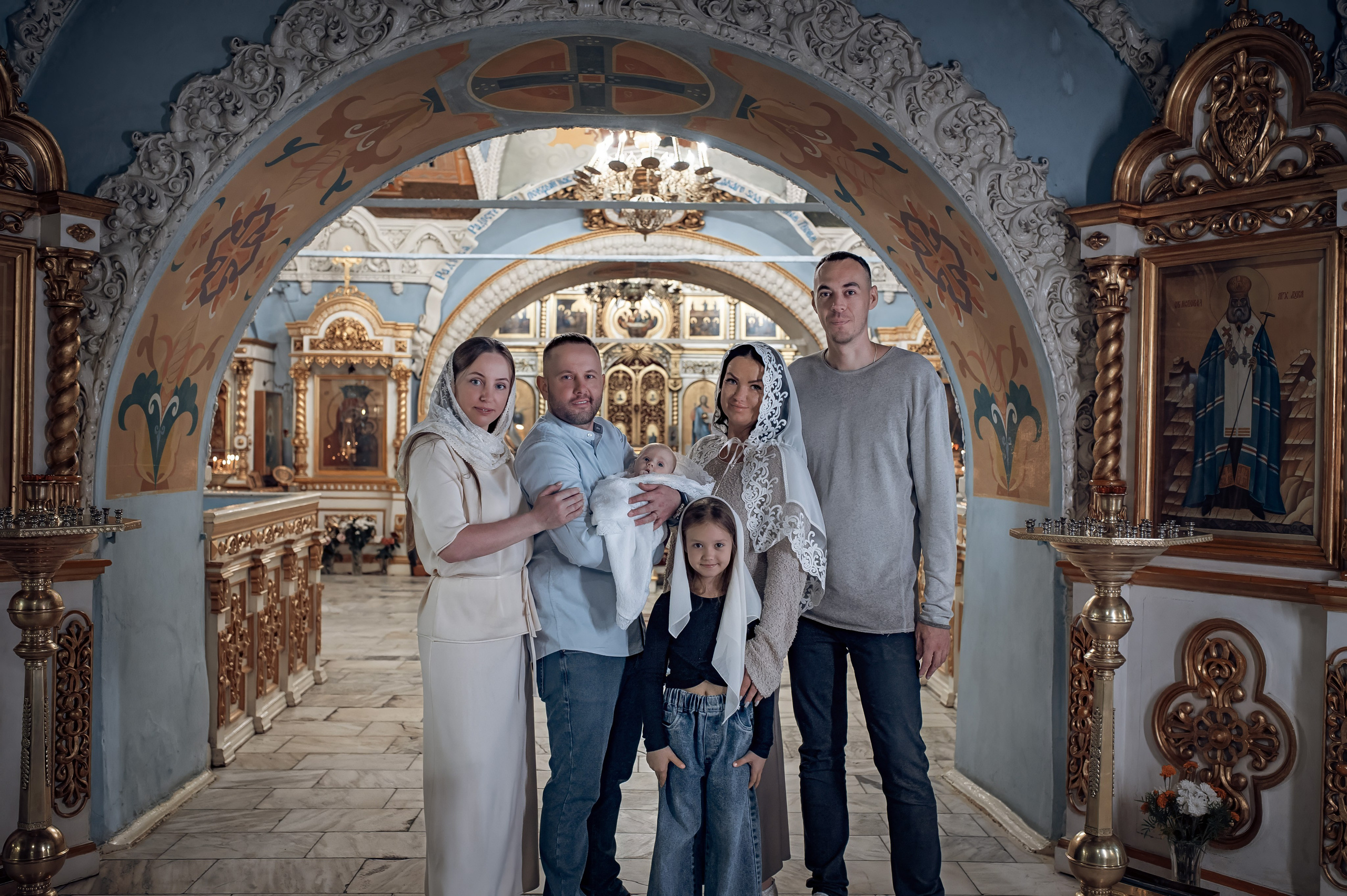 Крещение Аглайи в Покровском кафедральном соборе. Фотографы крещения/венчания  Красноярск Татьяна и Вячеслав Переваловы
