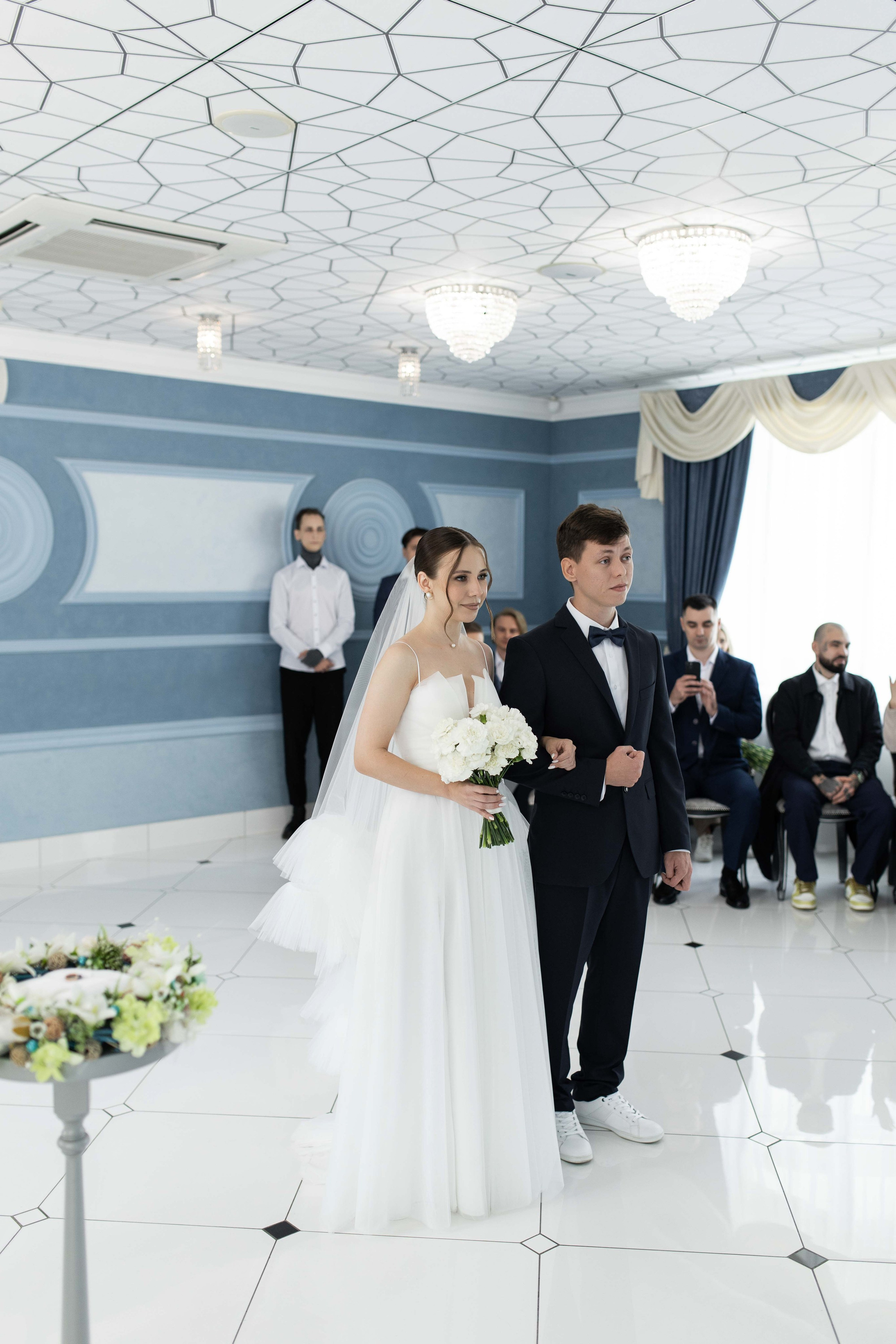 Саша и Алёна | Регистрация в ЗАГСе | Свадьба 21.09.2024. Свадебный фотограф Новосибирск | Готовность фото от 14 дней