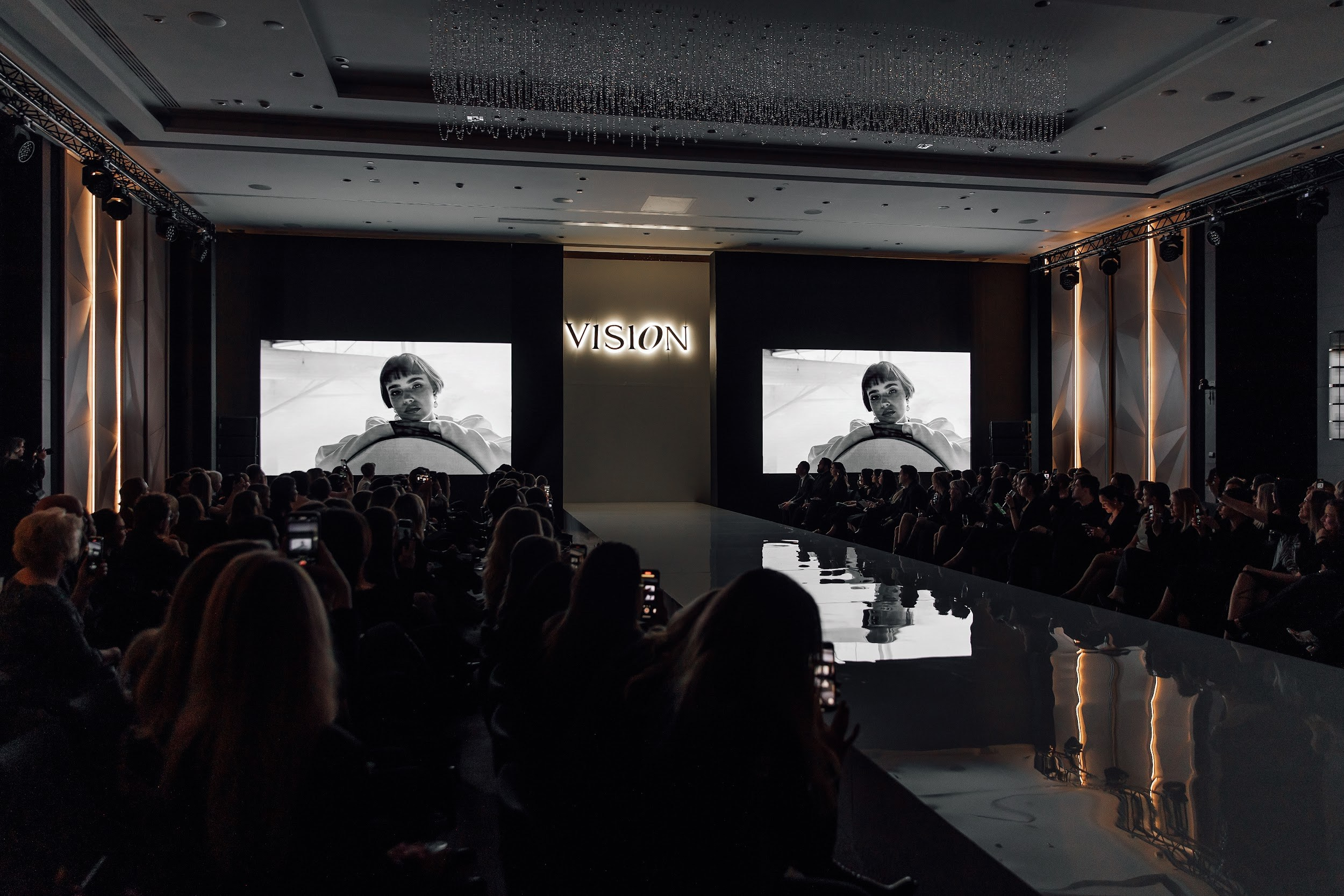 VISION. Любовь Чуляева — свадебный фотограф в Москве и Европе