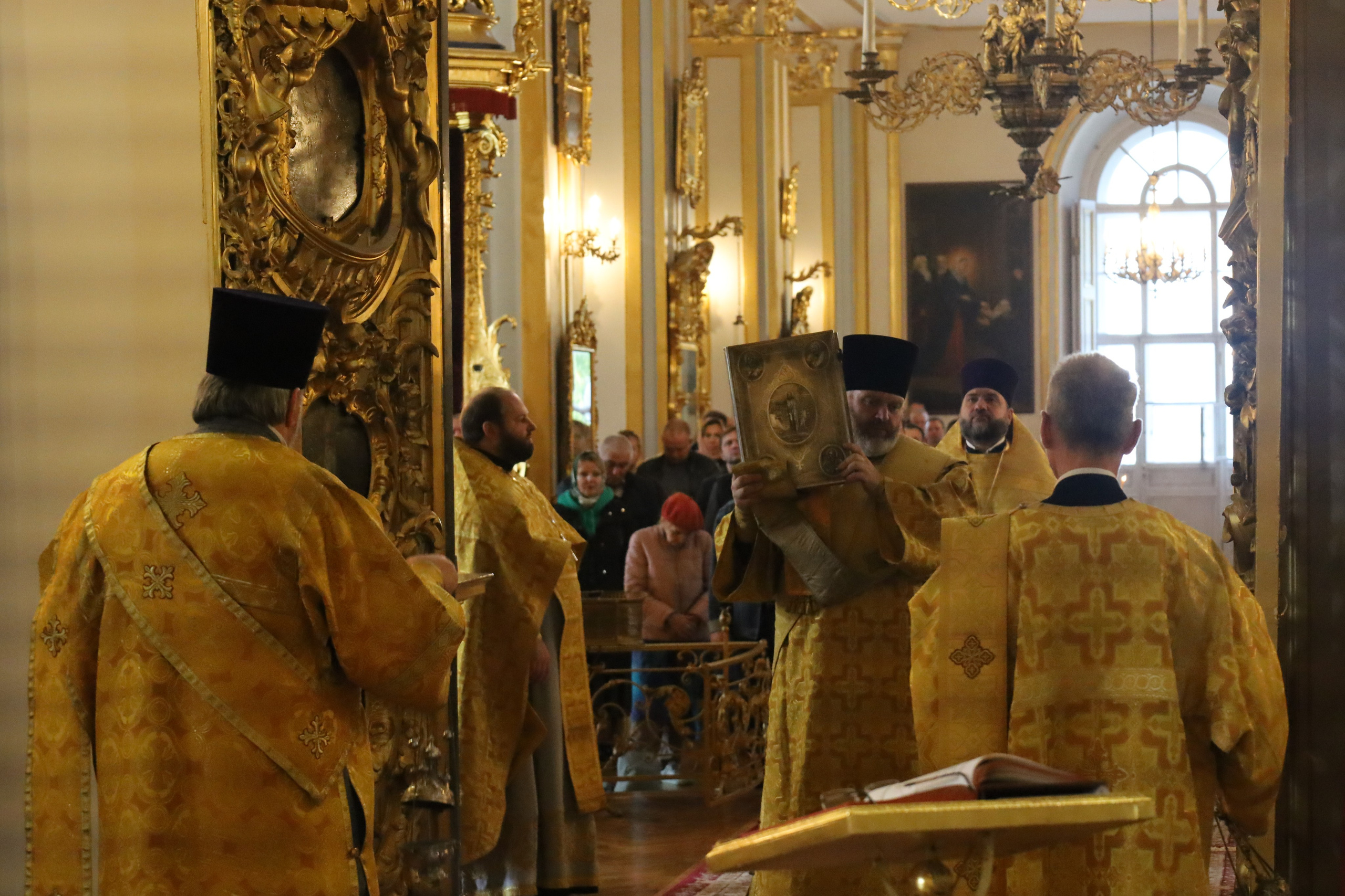 НЕДЕЛЯ 15-Я ПО ПЯТИДЕСЯТНИЦЕ. НИКОЛО-БОГОЯВЛЕНСКИЙ МОРСКОЙ СОБОР