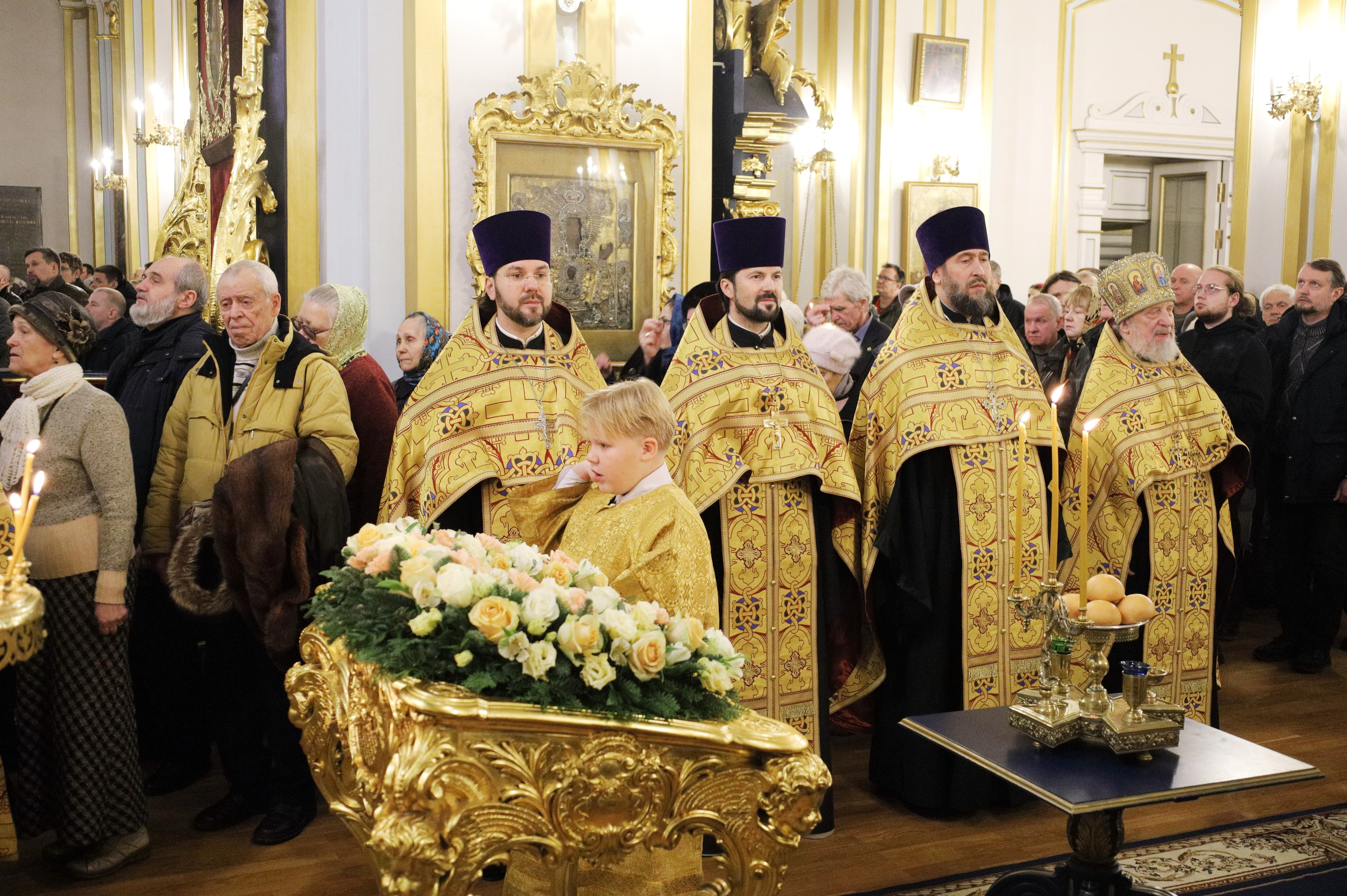 СЛУЖЕНИЕ В КАНУН ДНЯ ПАМЯТИ СВЯТИТЕЛЯ НИКОЛАЯ ЧУДОТВОРЦА. НИКОЛО-БОГОЯВЛЕНСКИЙ МОРСКОЙ СОБОР