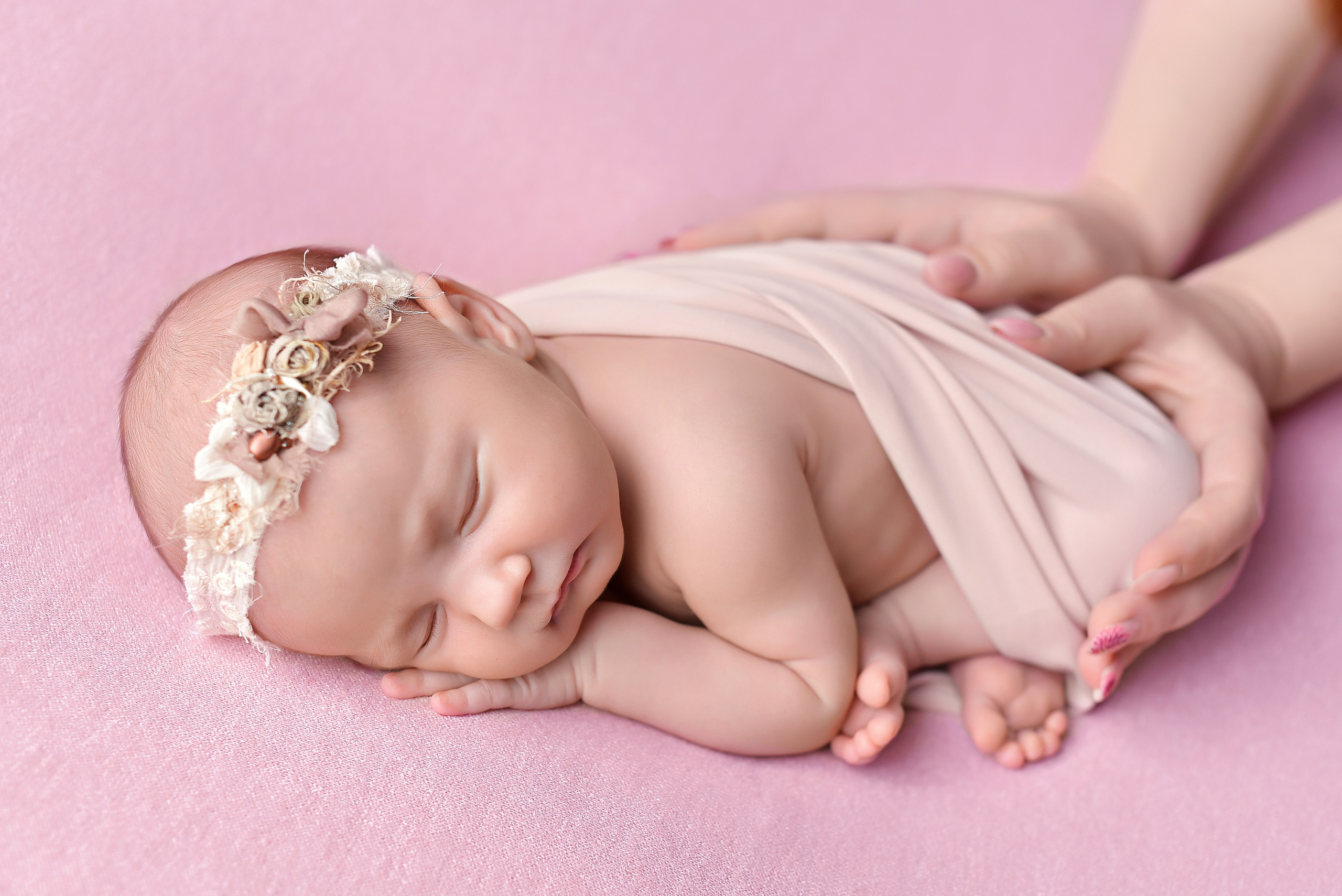 Девочки. Елена Комиссарова-фотограф новорожденных в г. Иваново