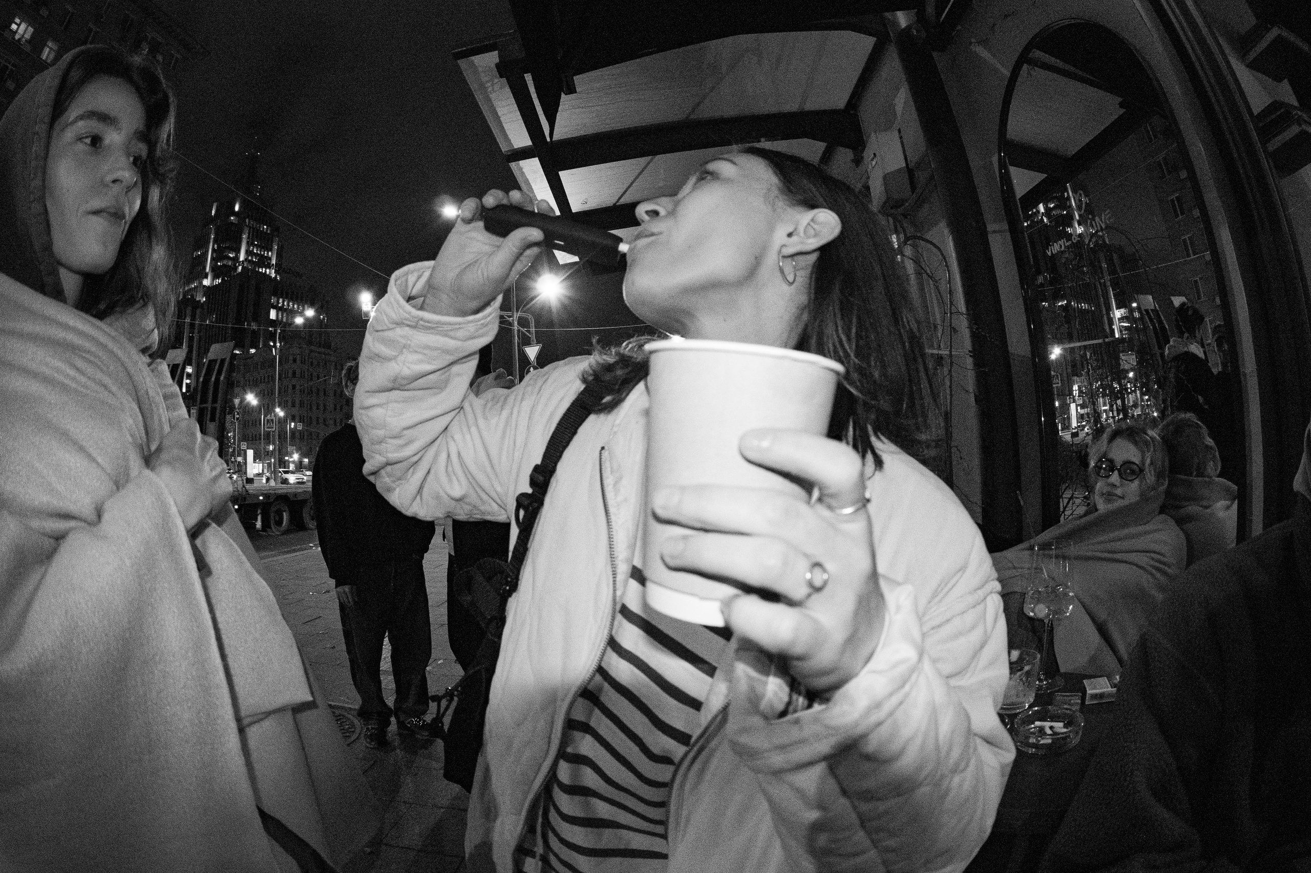 TVORINAPARTY (@youlovebu). Соня бу тебя сфоткала