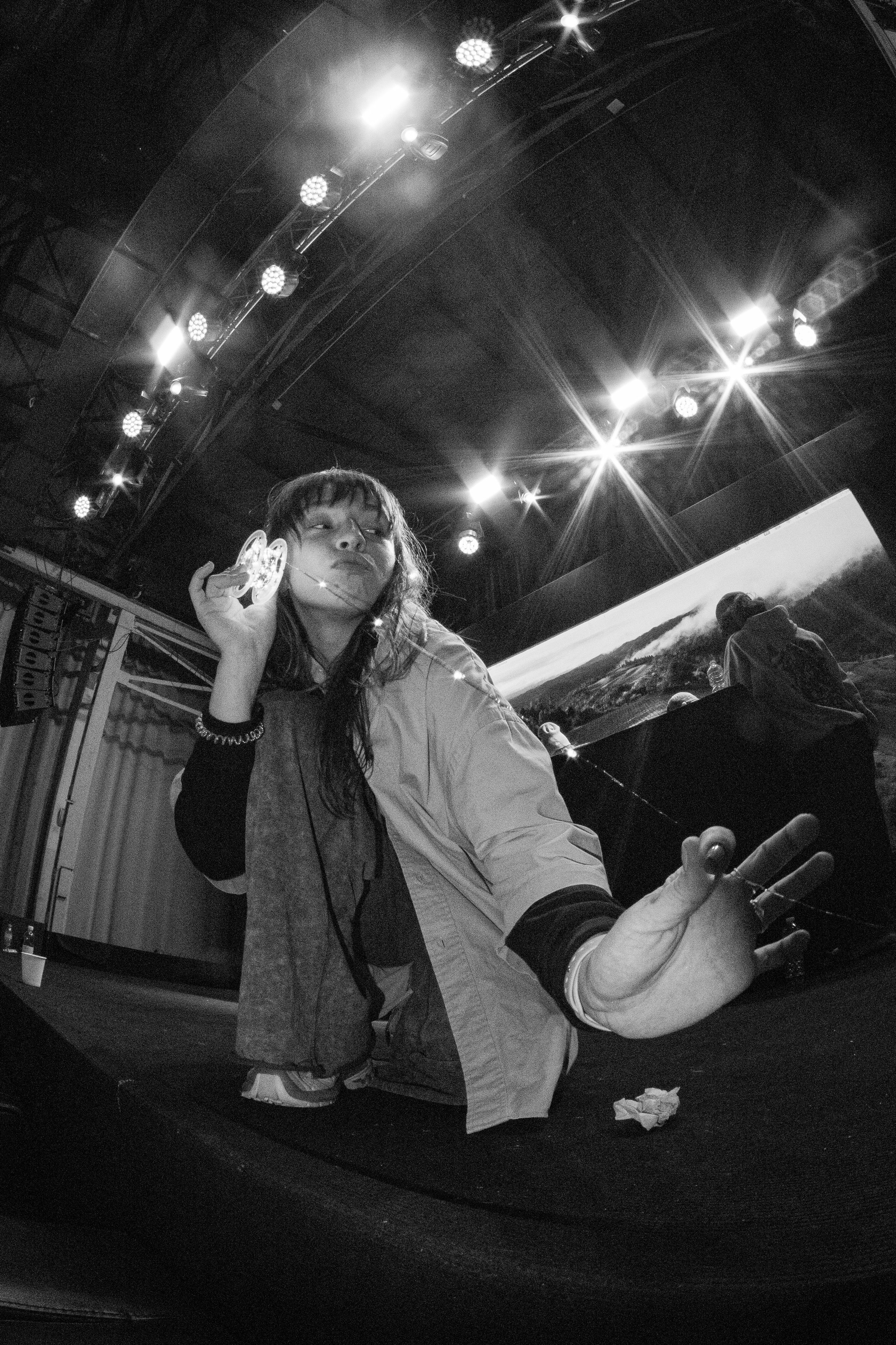 LORDS OF THE UNDERGROUND 27/10/25 (@youlovebu). Соня бу тебя сфоткала