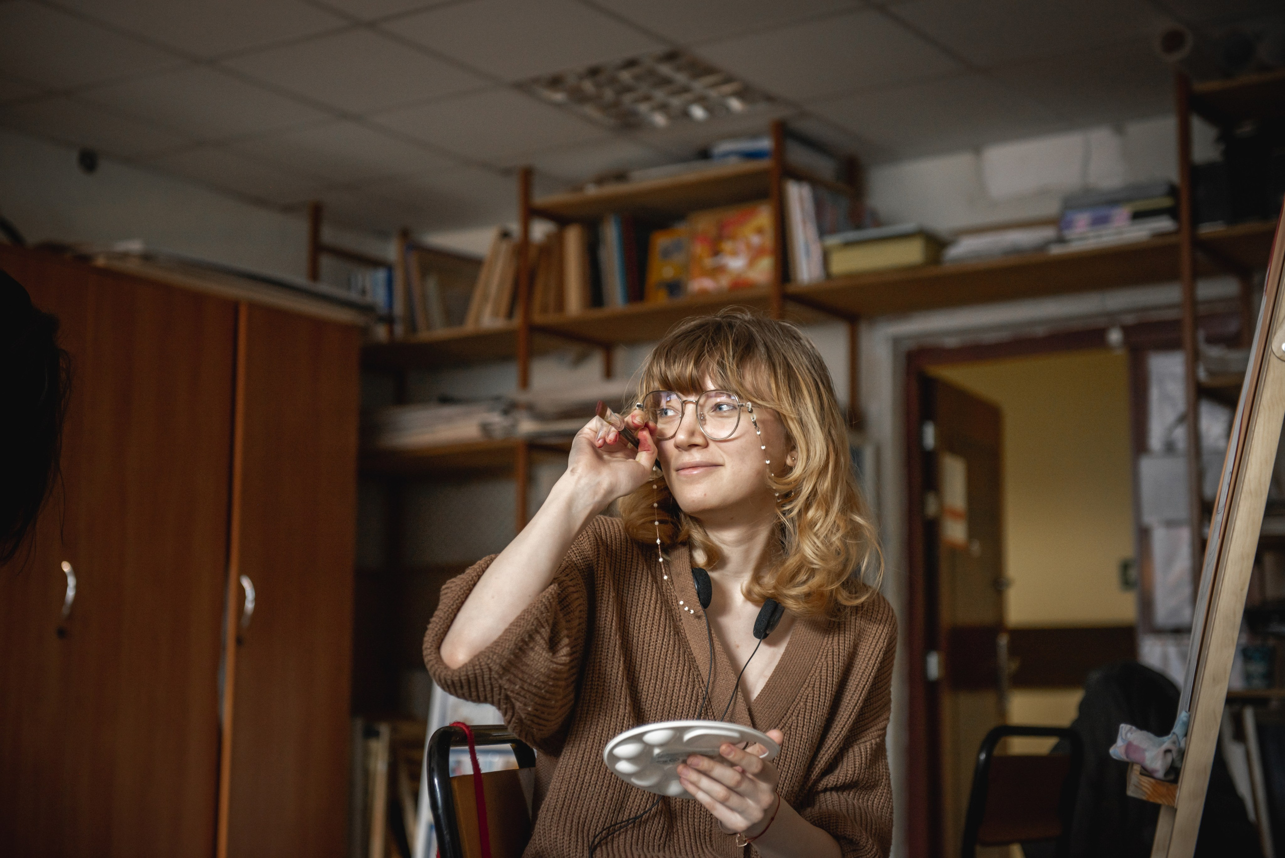 В мастерской. Фотограф Алёна Липатова. Репортаж. Портрет. Москва