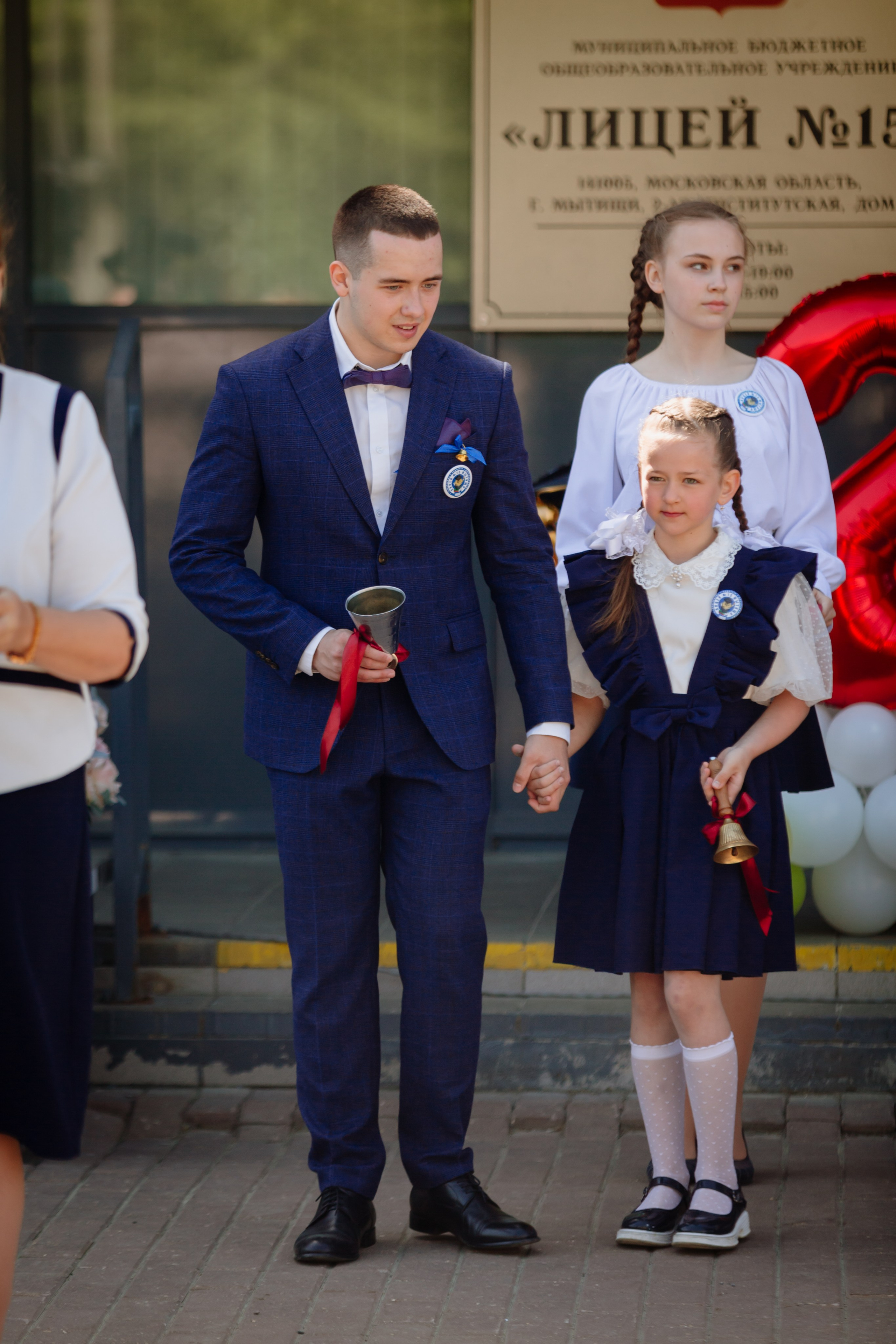 Последний звонок 2024 (2 часа фотосъемки). Профессиональный фотограф Надежда Антонова