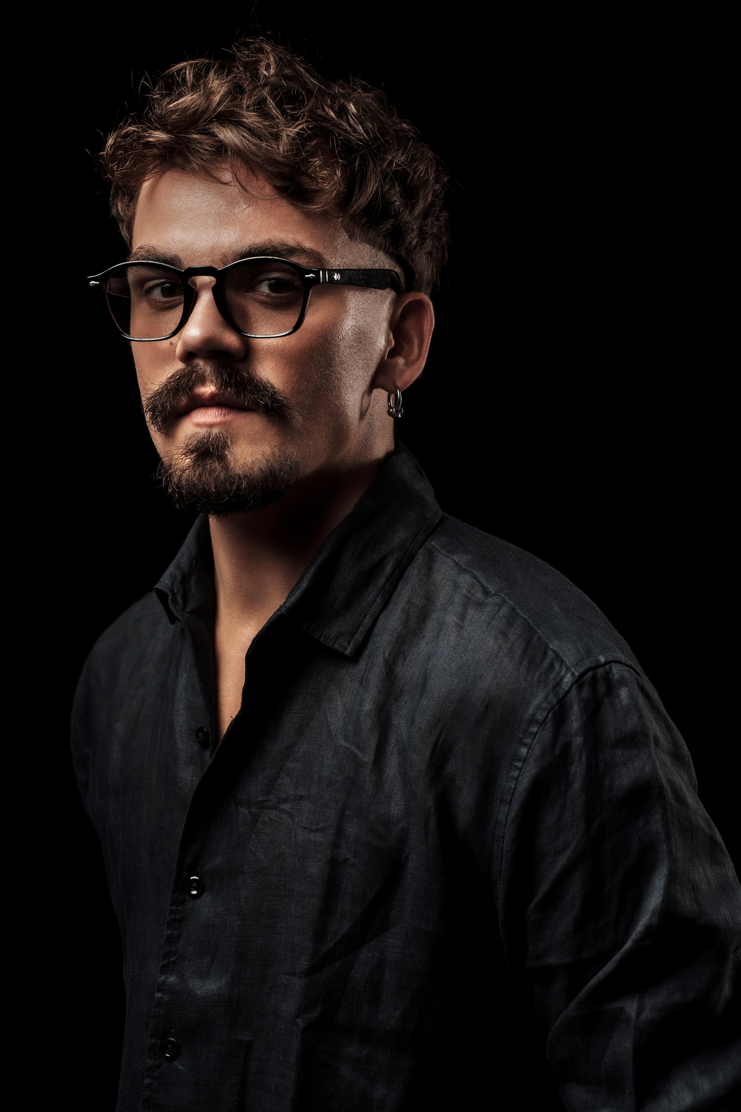 Oleg Koshmarov — Portrait Photographer in Moscow