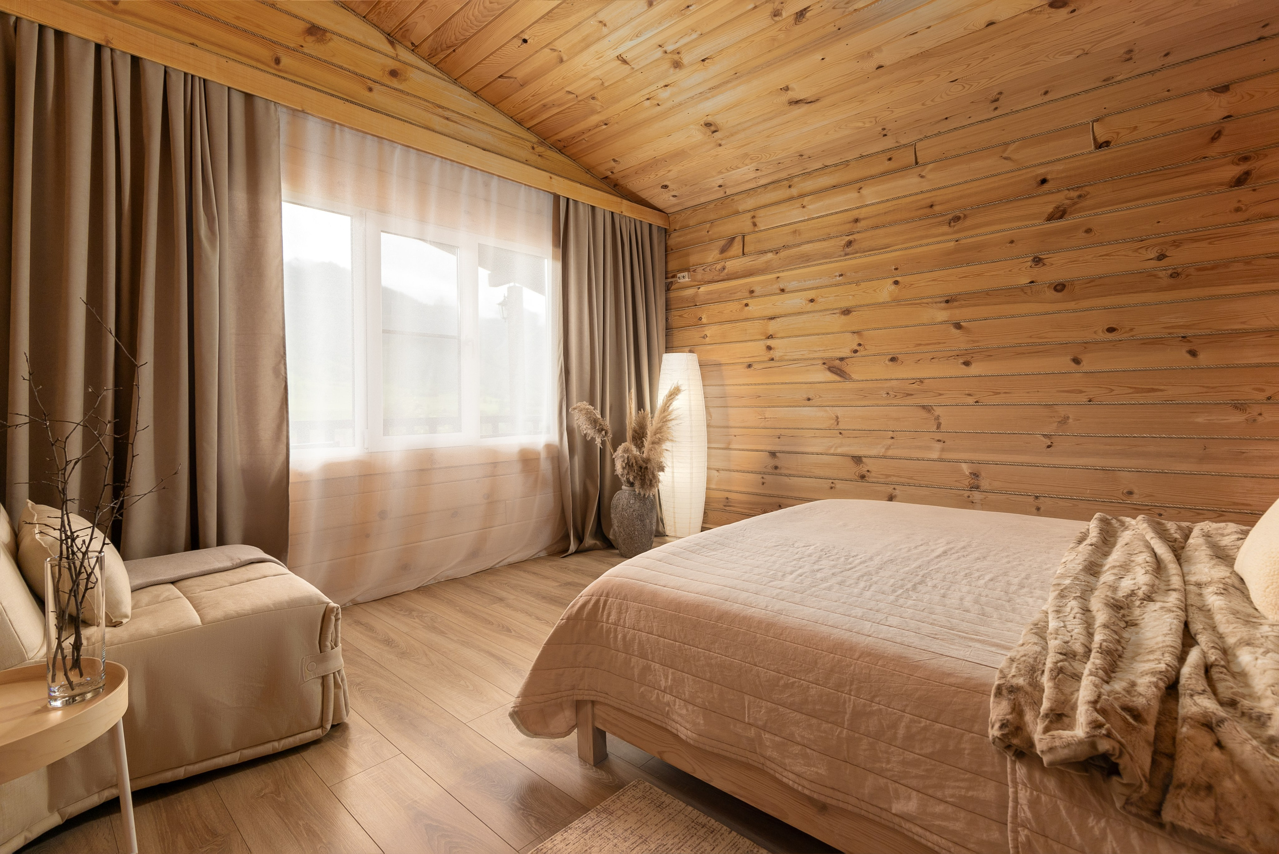 Фотосъёмка интерьеров и территории ALTAY CHALET. Коммерческий фотограф Яков Рослин