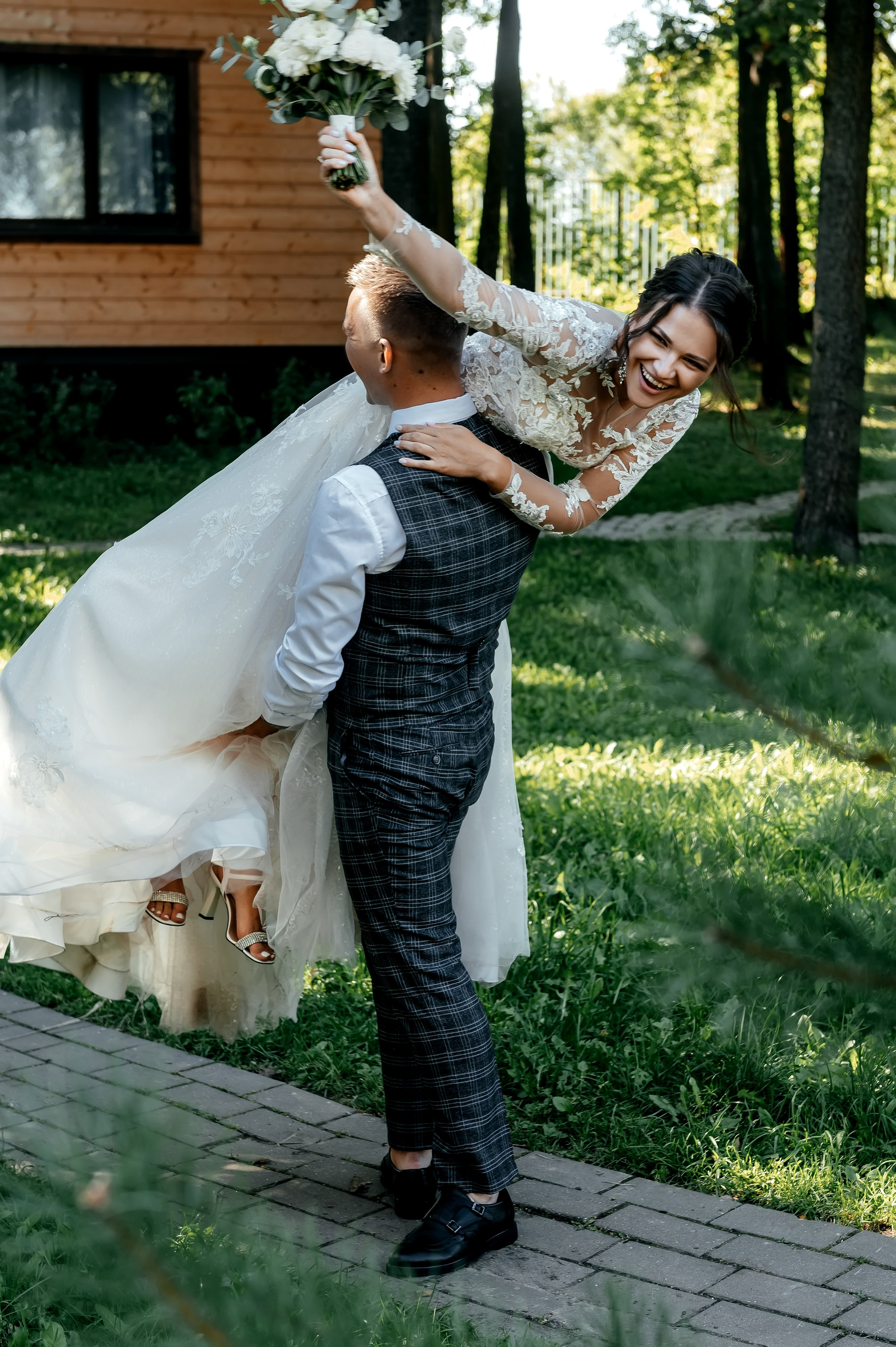 Медвежьи озера и любовь. Свадебная фотоистория. Свадебный и семейный фотограф Виктория Носачёва. Щелково, Москва и МО