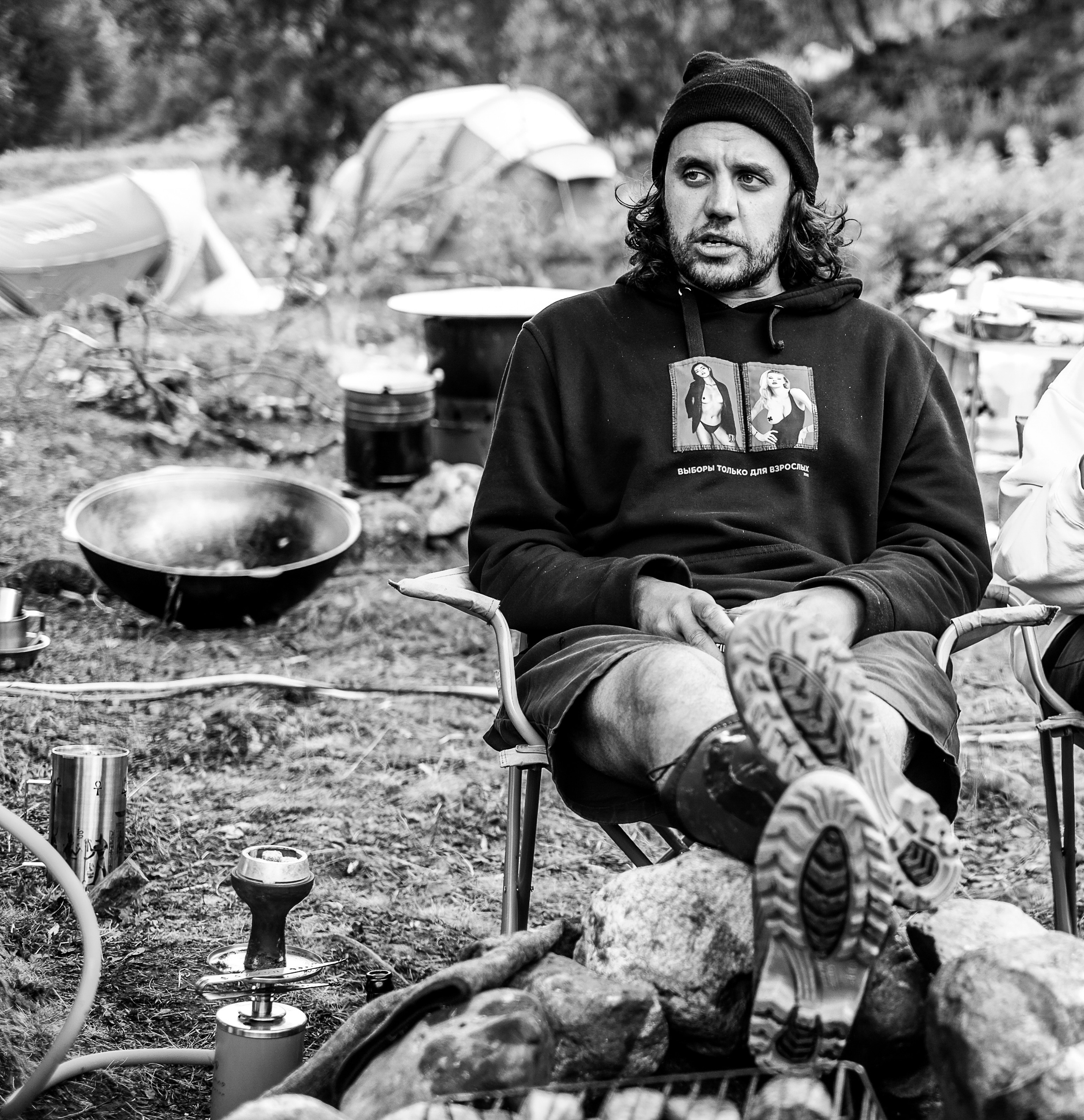 MOUNTAINS ASS FAMILY