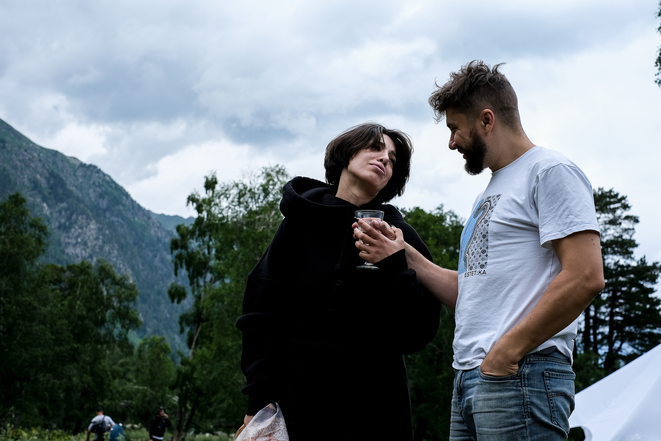 MOUNTAINS ASS FAMILY