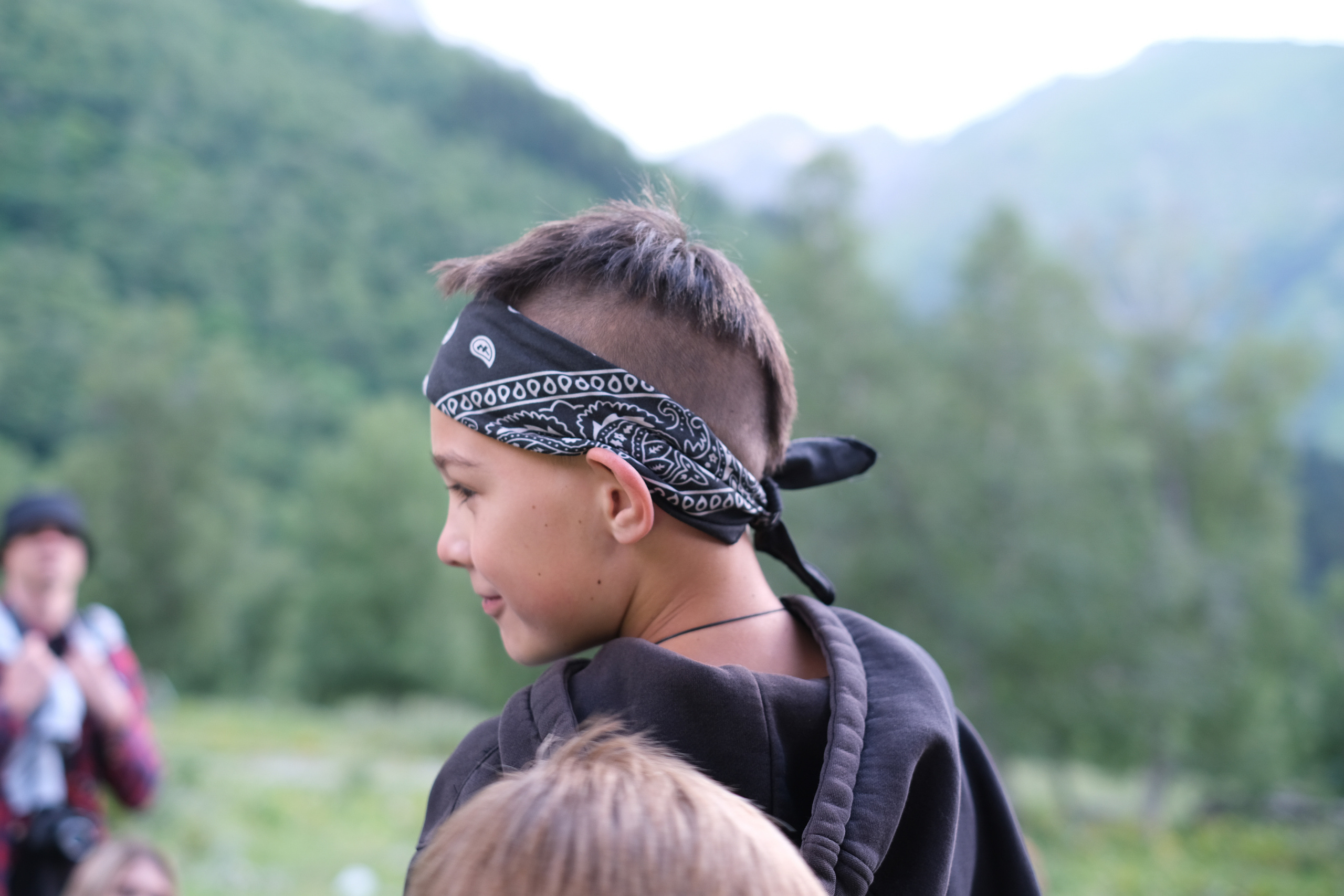 MOUNTAINS ASS FAMILY