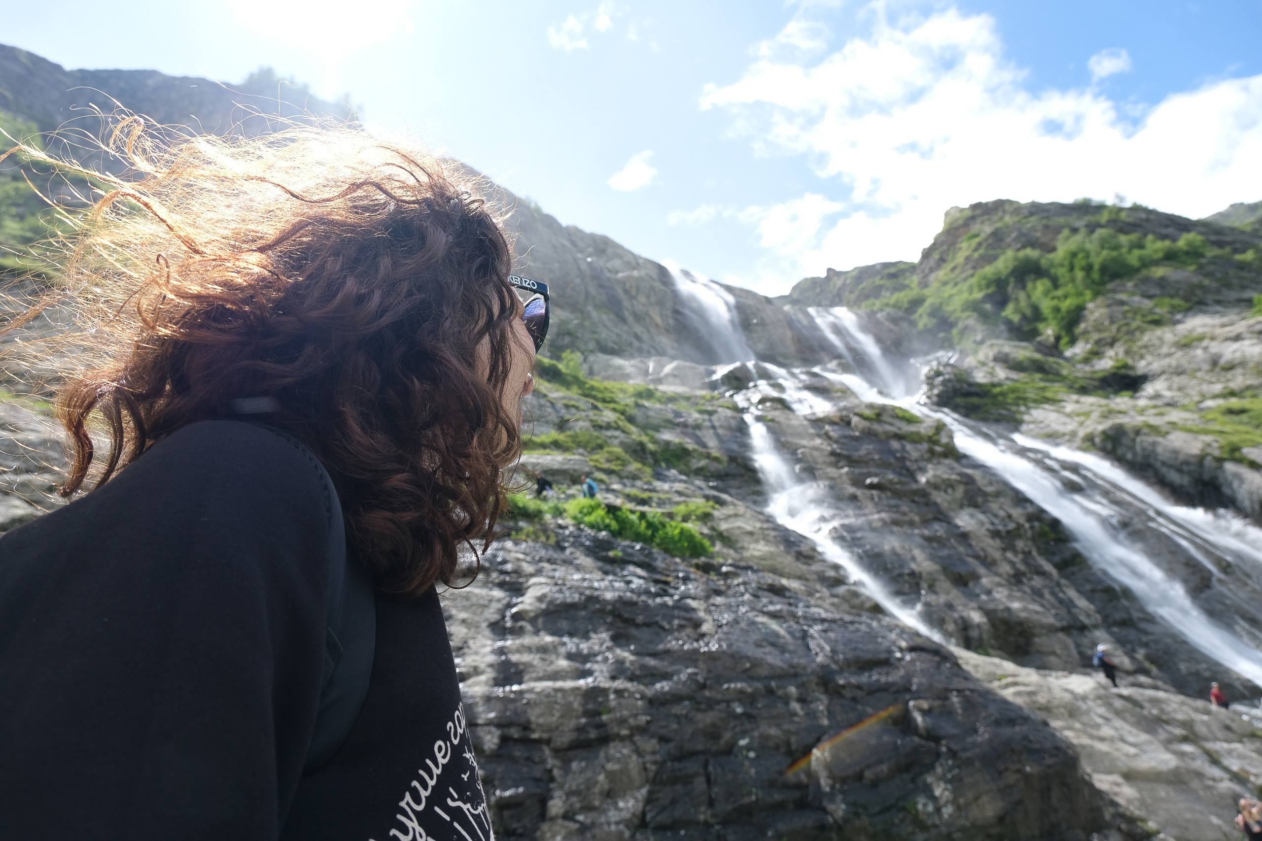 MOUNTAINS ASS FAMILY