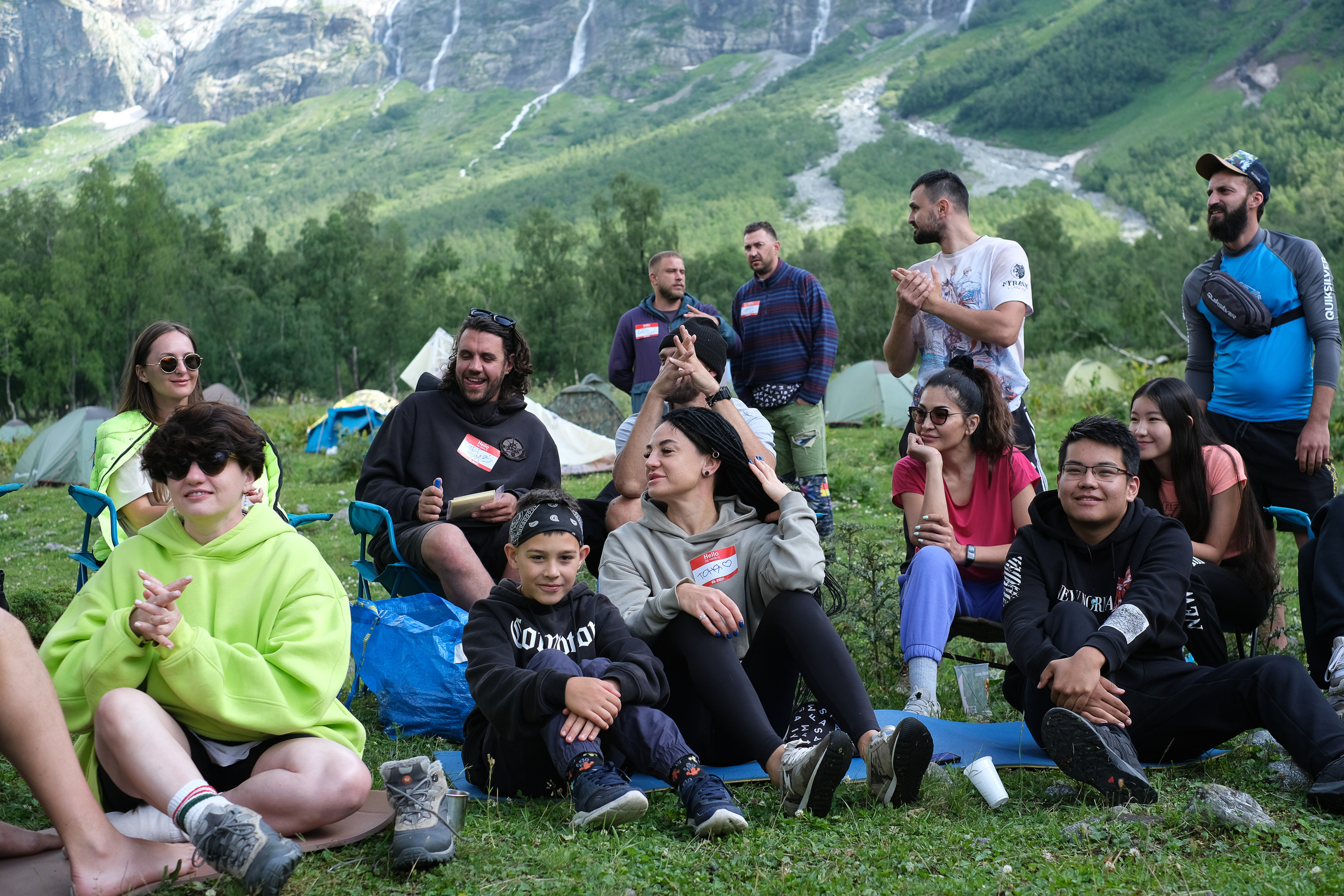 MOUNTAINS ASS FAMILY