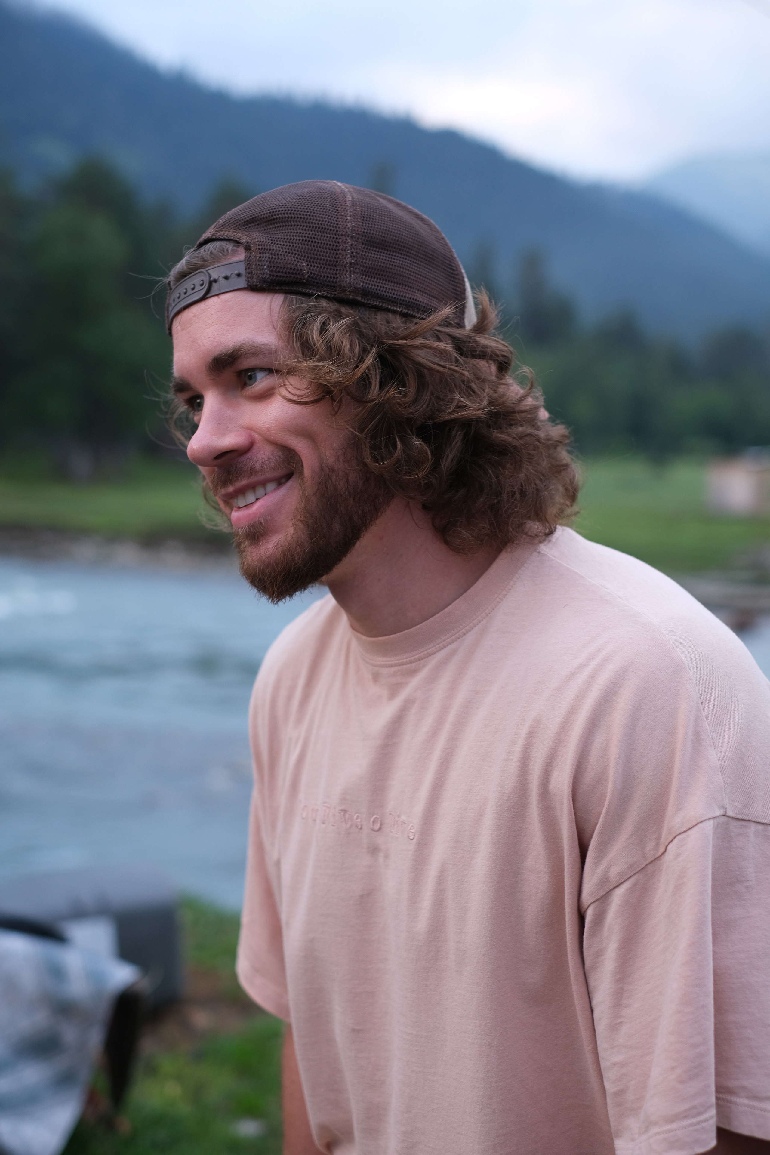 MOUNTAINS ASS FAMILY