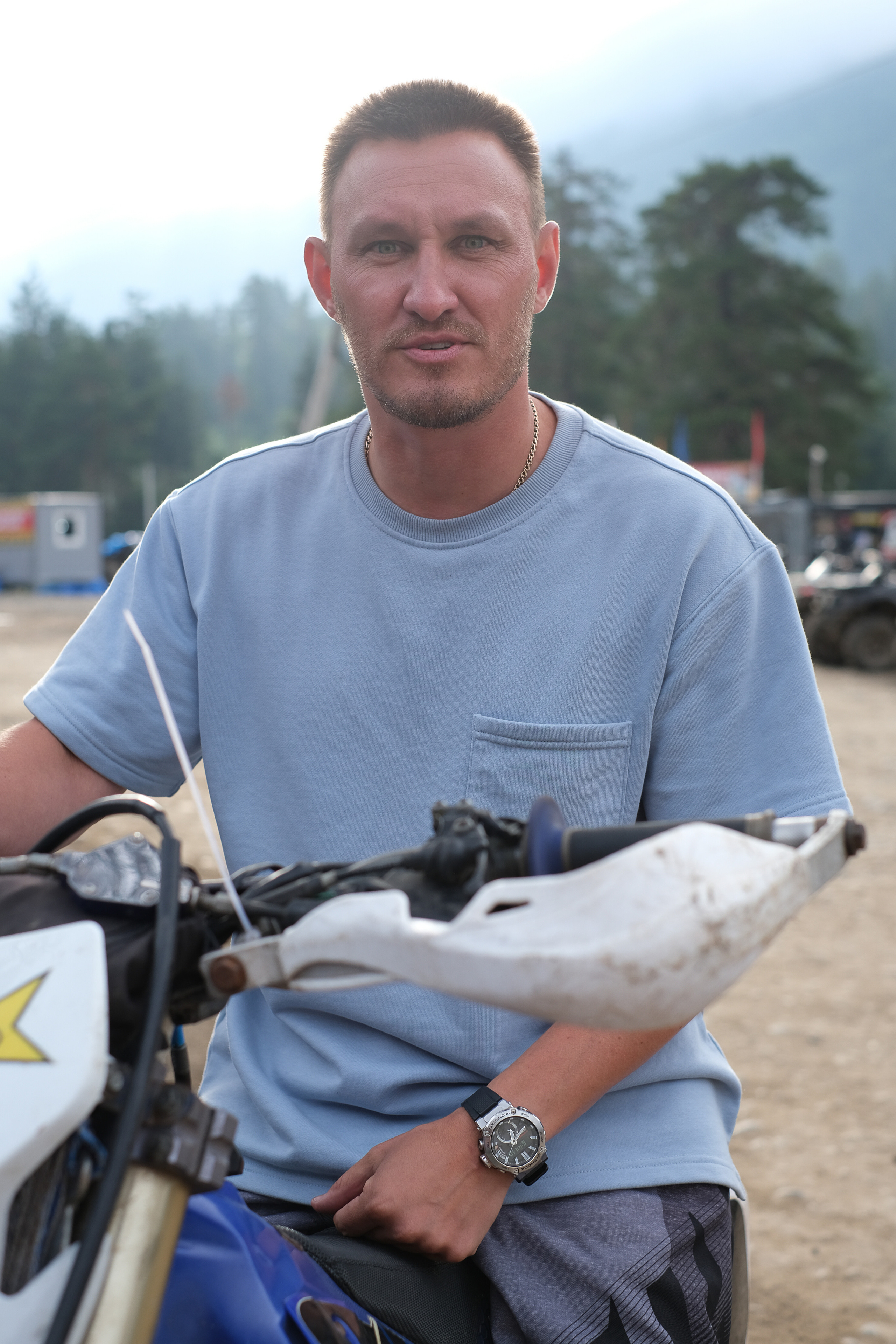 MOUNTAINS ASS FAMILY