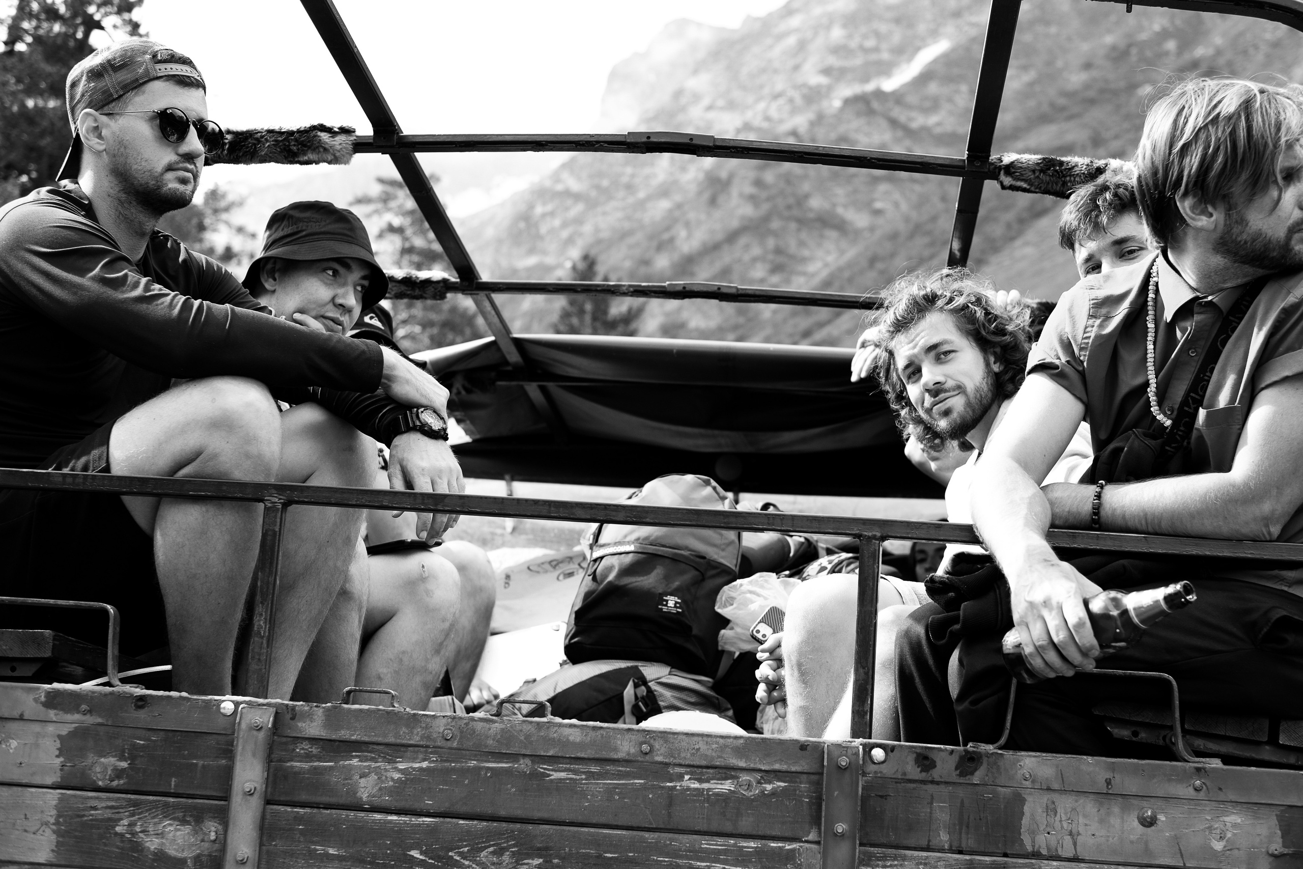 MOUNTAINS ASS FAMILY