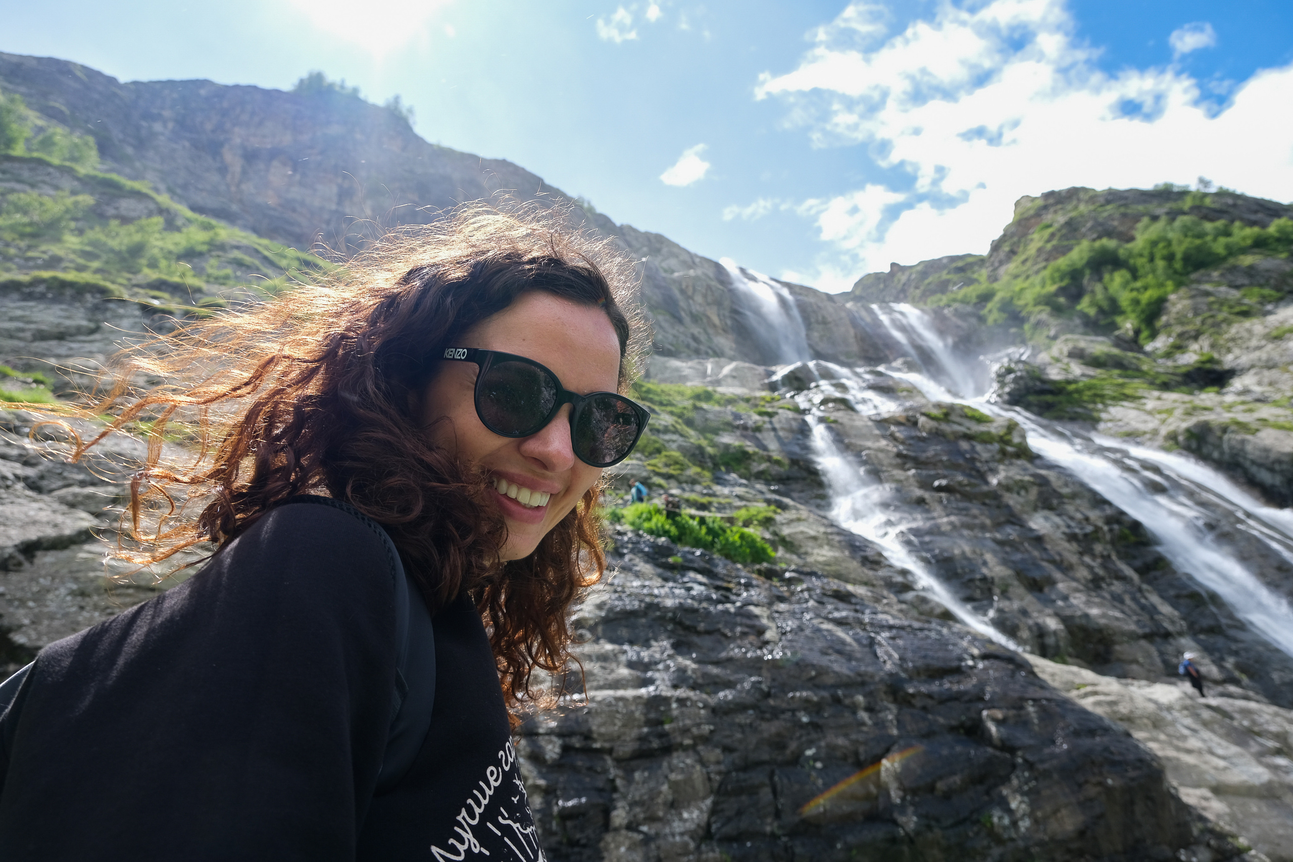 MOUNTAINS ASS FAMILY