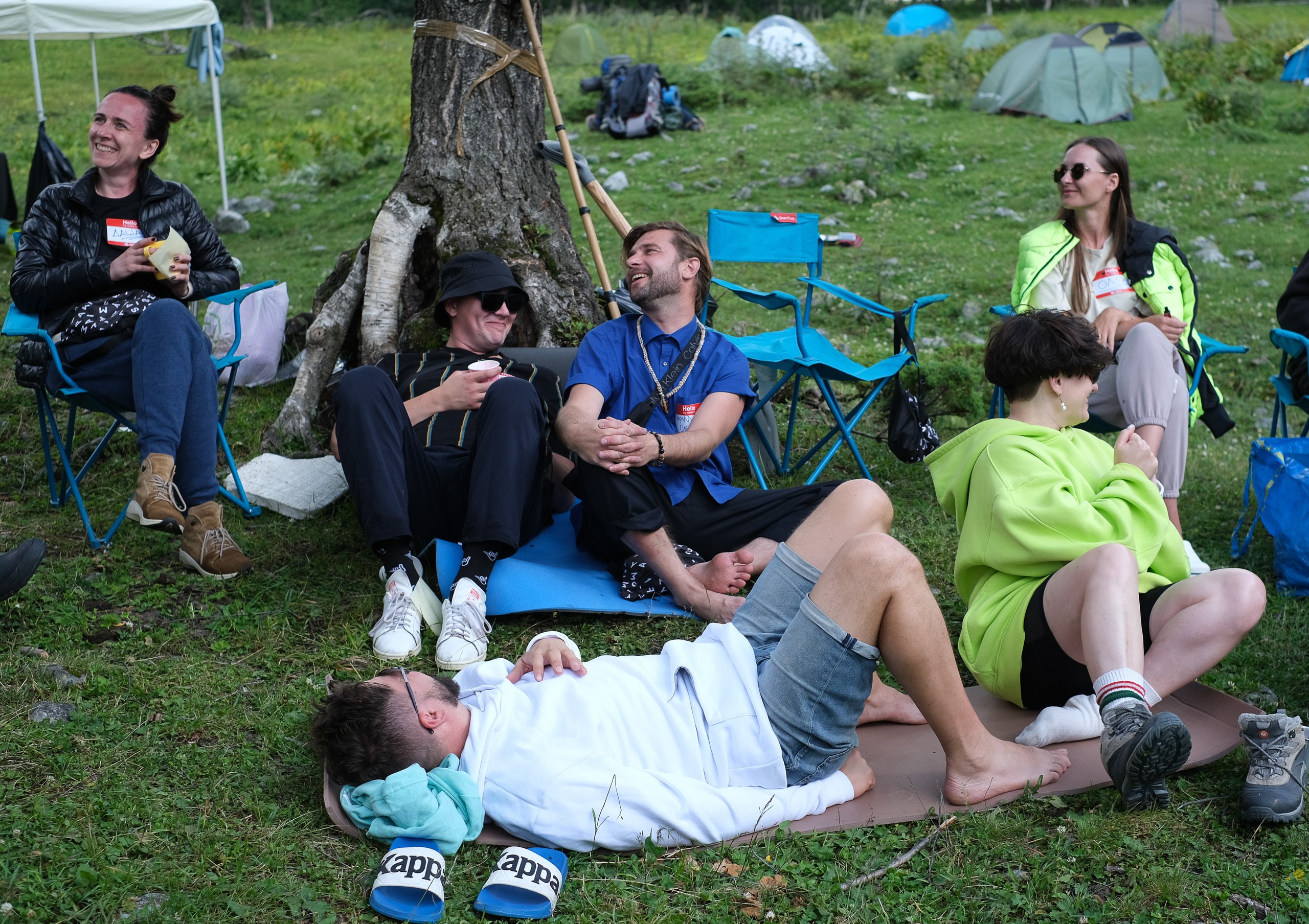 MOUNTAINS ASS FAMILY