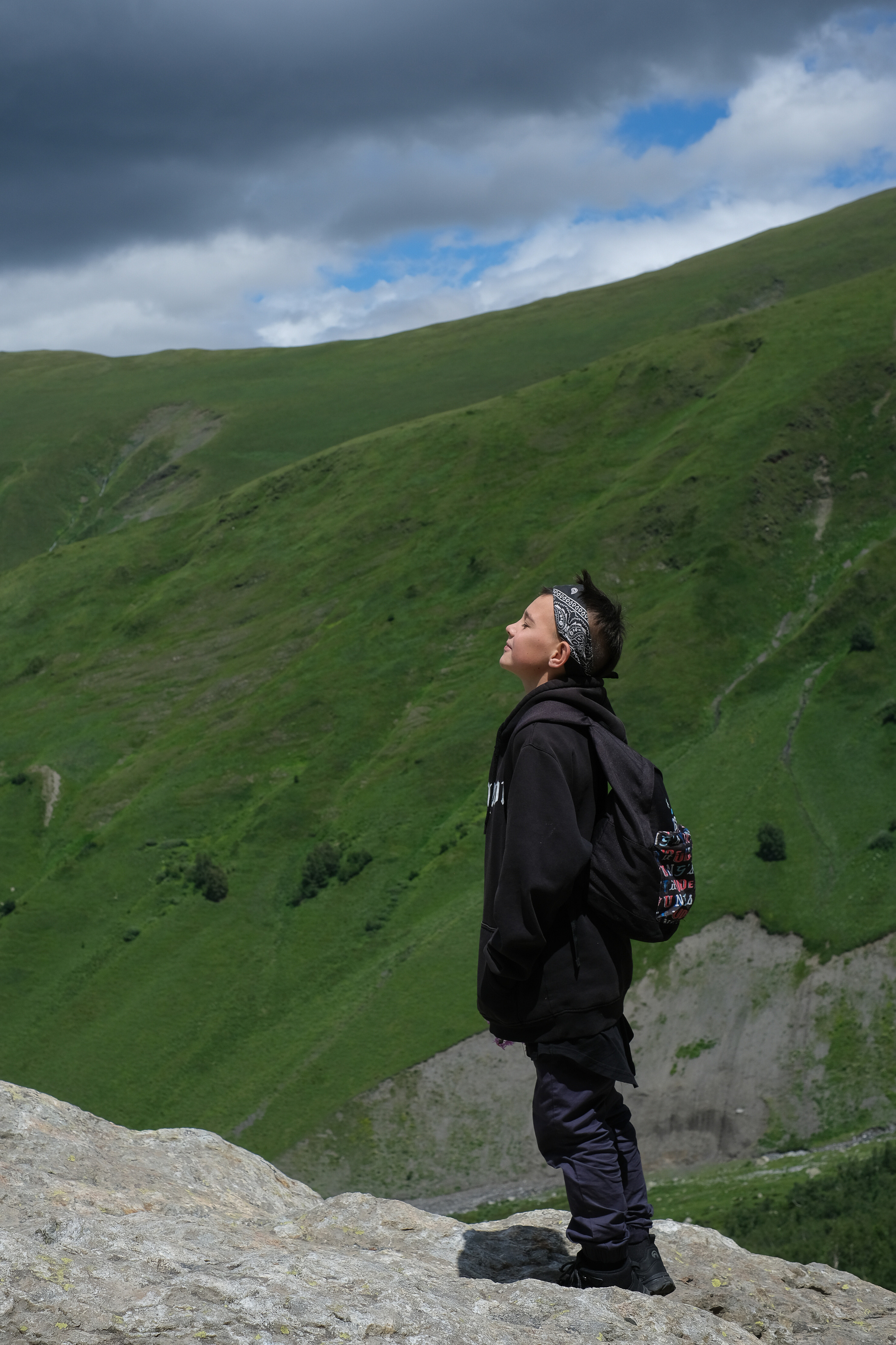 MOUNTAINS ASS FAMILY