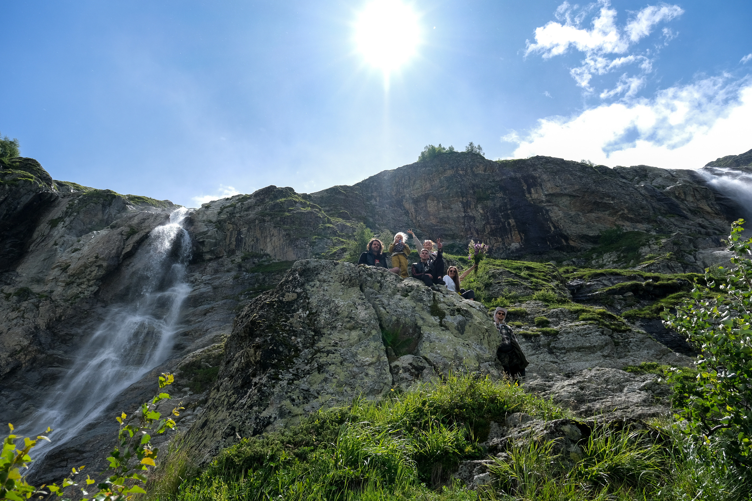 MOUNTAINS ASS FAMILY