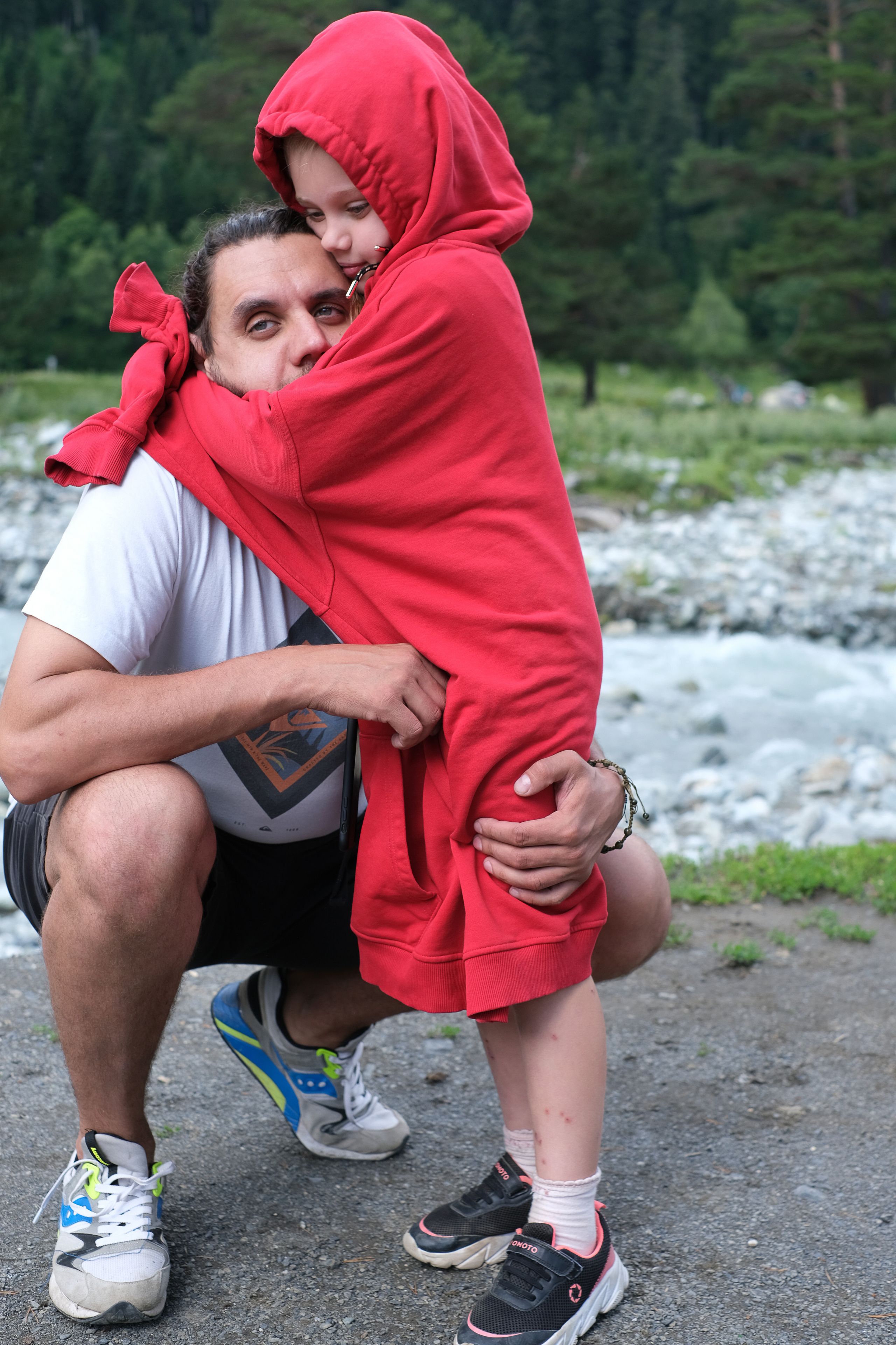 MOUNTAINS ASS FAMILY