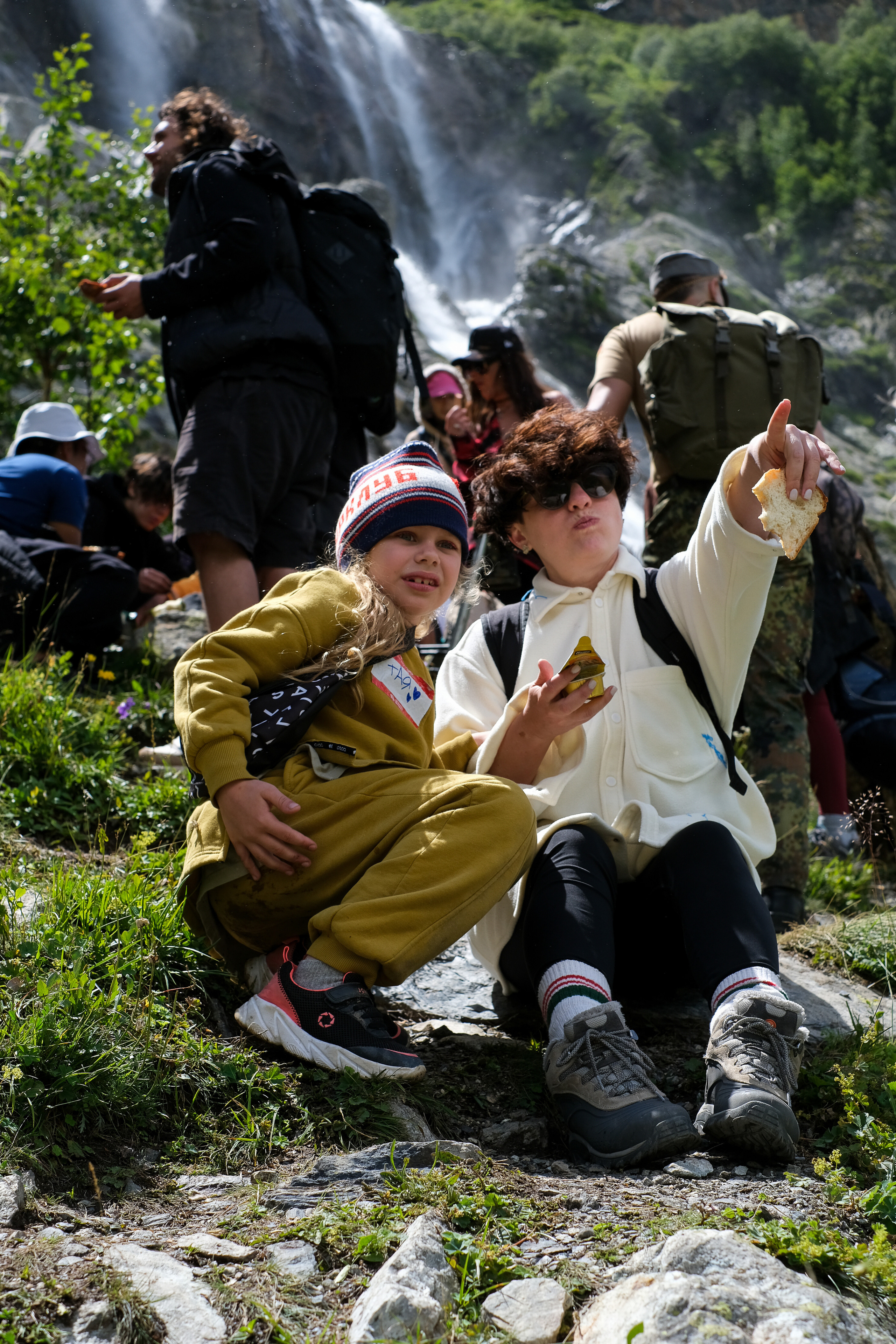 MOUNTAINS ASS FAMILY