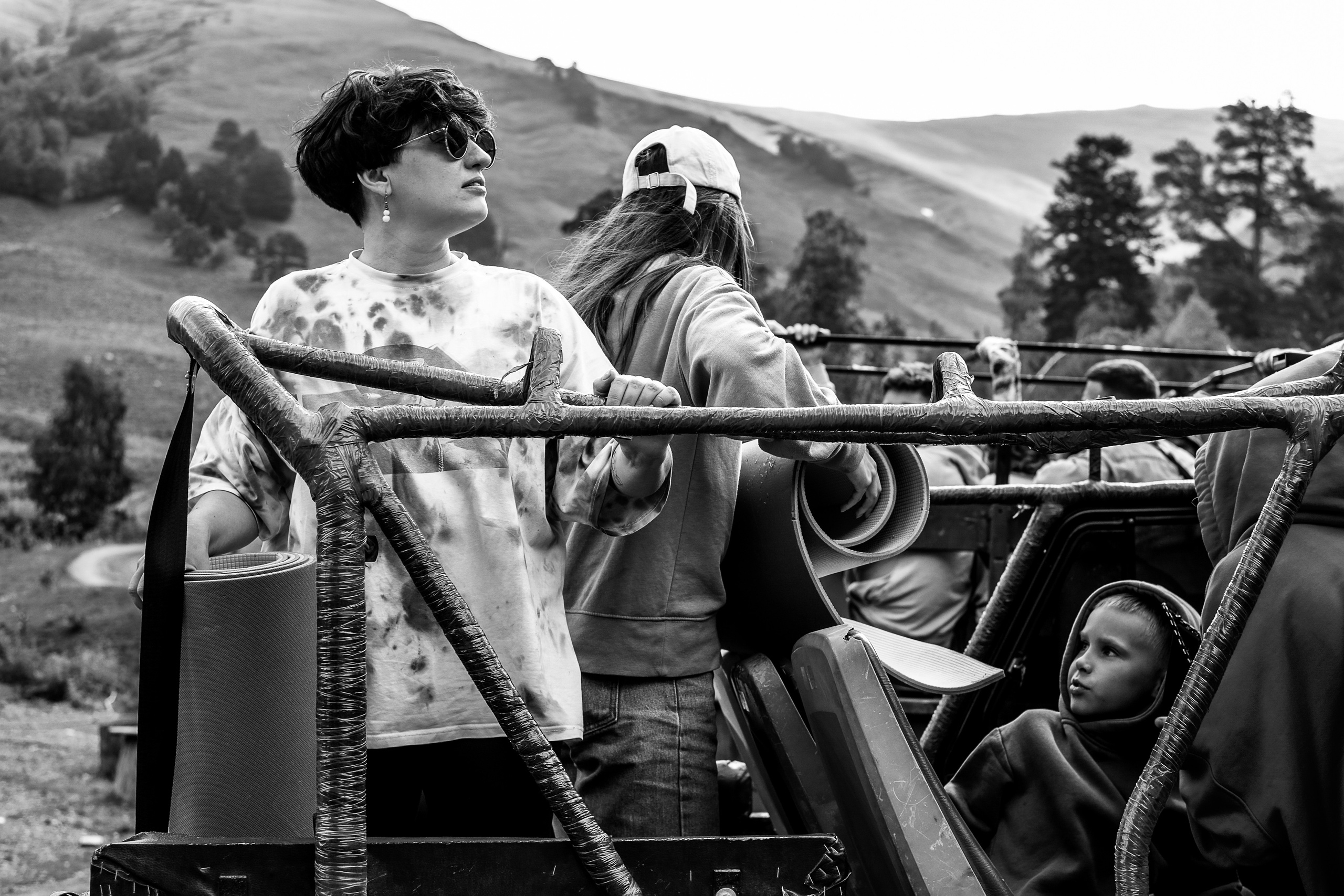 MOUNTAINS ASS FAMILY