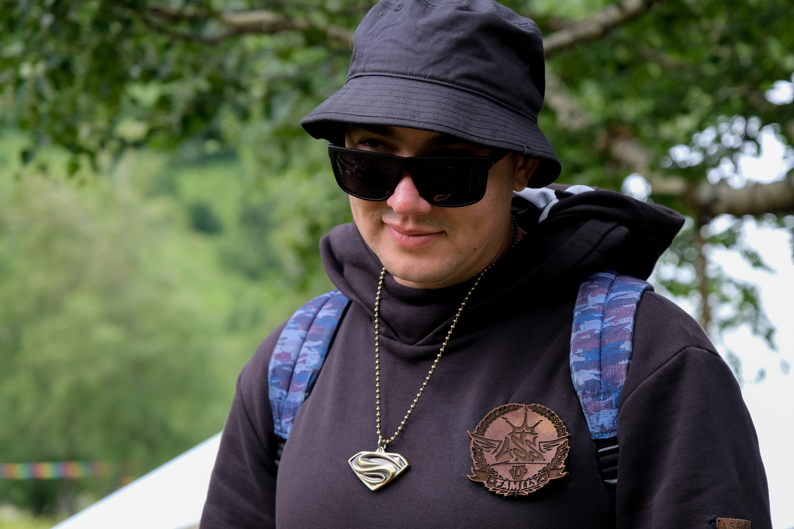 MOUNTAINS ASS FAMILY