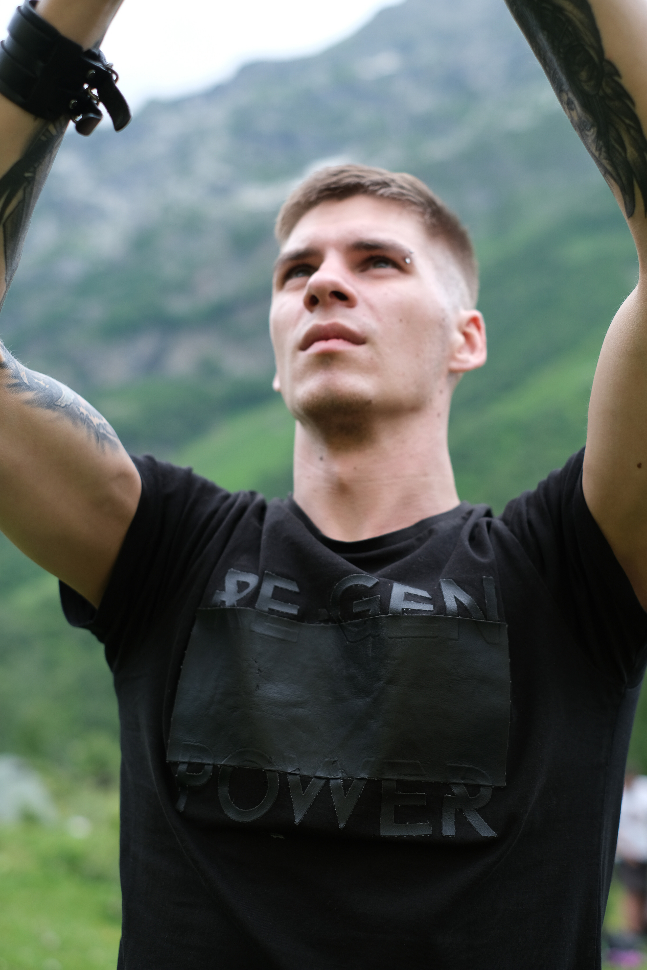 MOUNTAINS ASS FAMILY