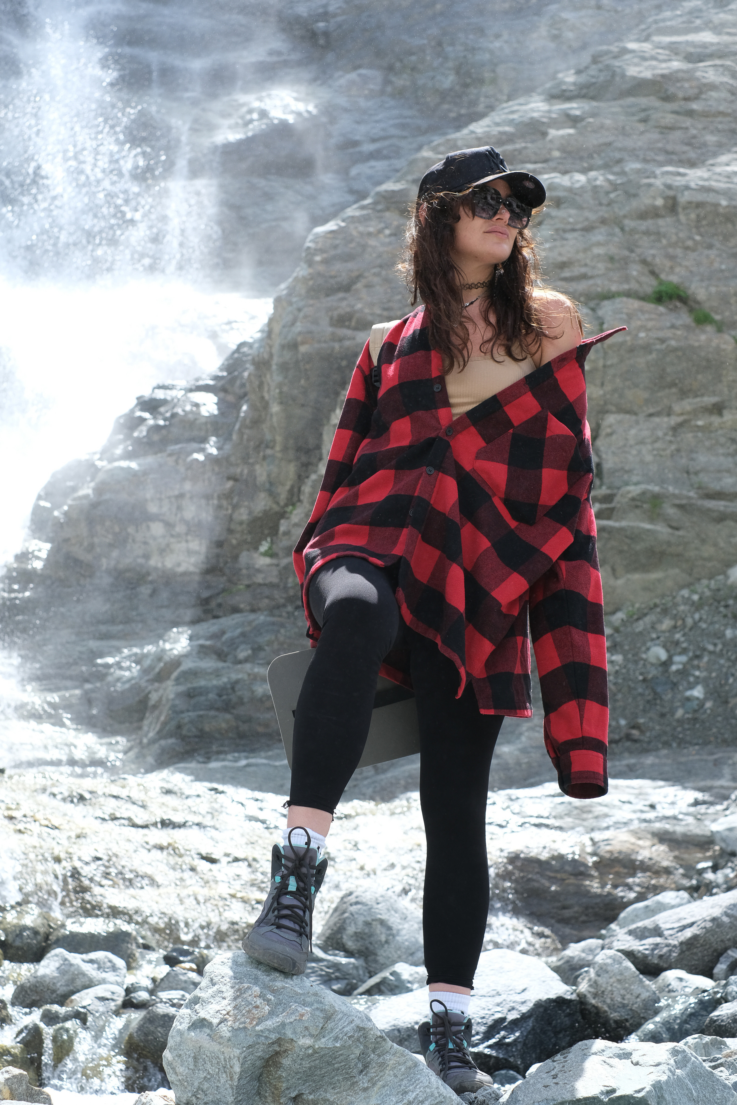 MOUNTAINS ASS FAMILY