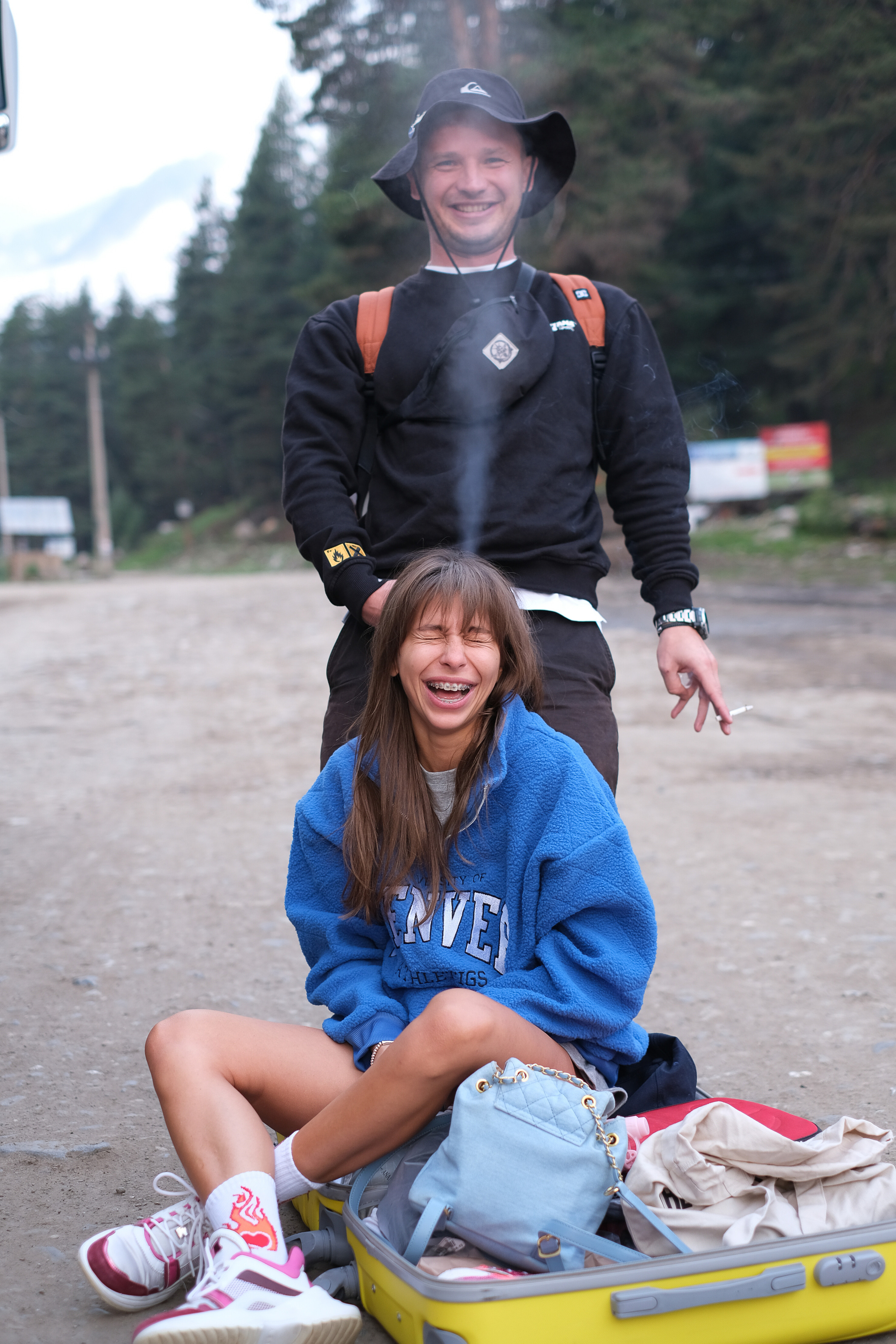 MOUNTAINS ASS FAMILY