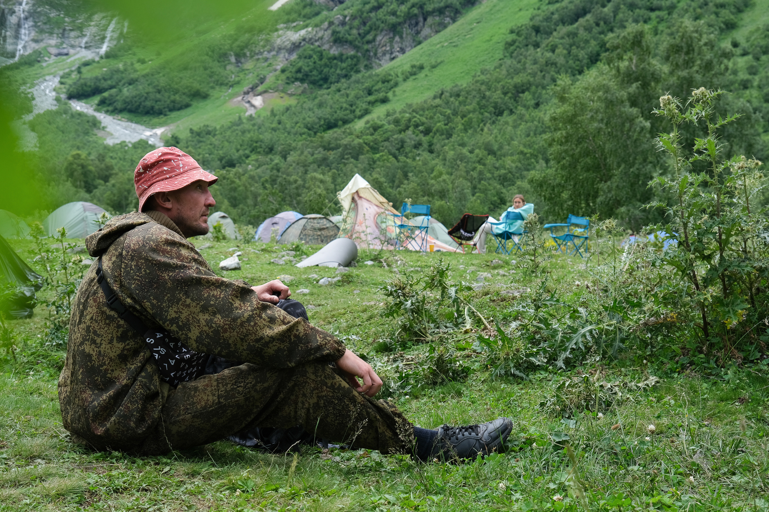 MOUNTAINS ASS FAMILY