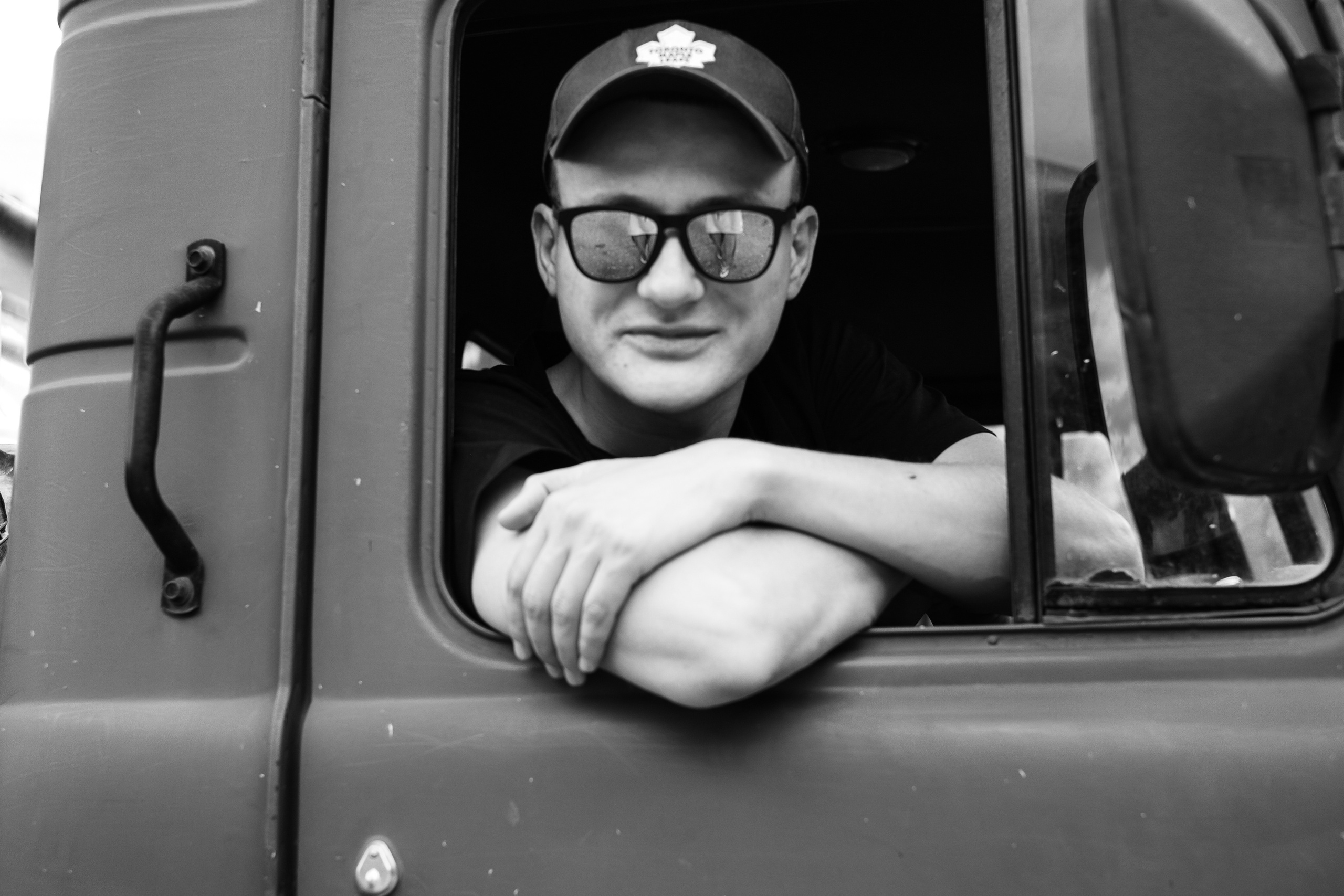 MOUNTAINS ASS FAMILY