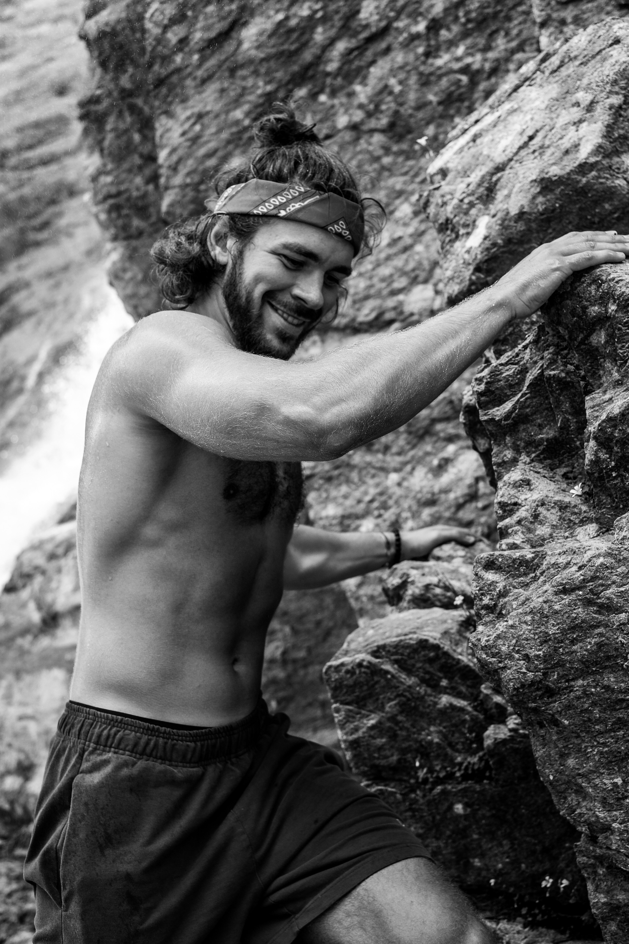 MOUNTAINS ASS FAMILY