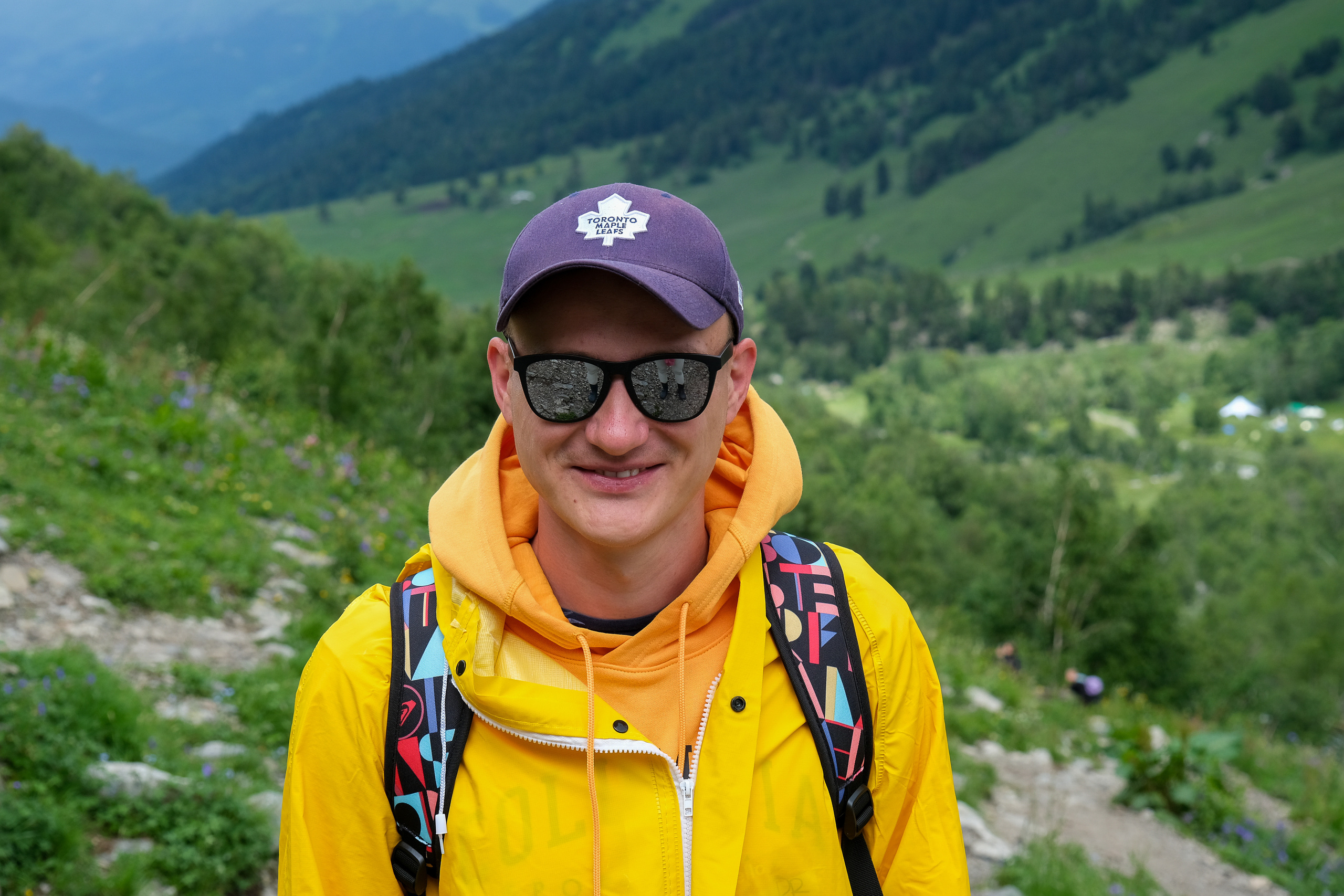 MOUNTAINS ASS FAMILY