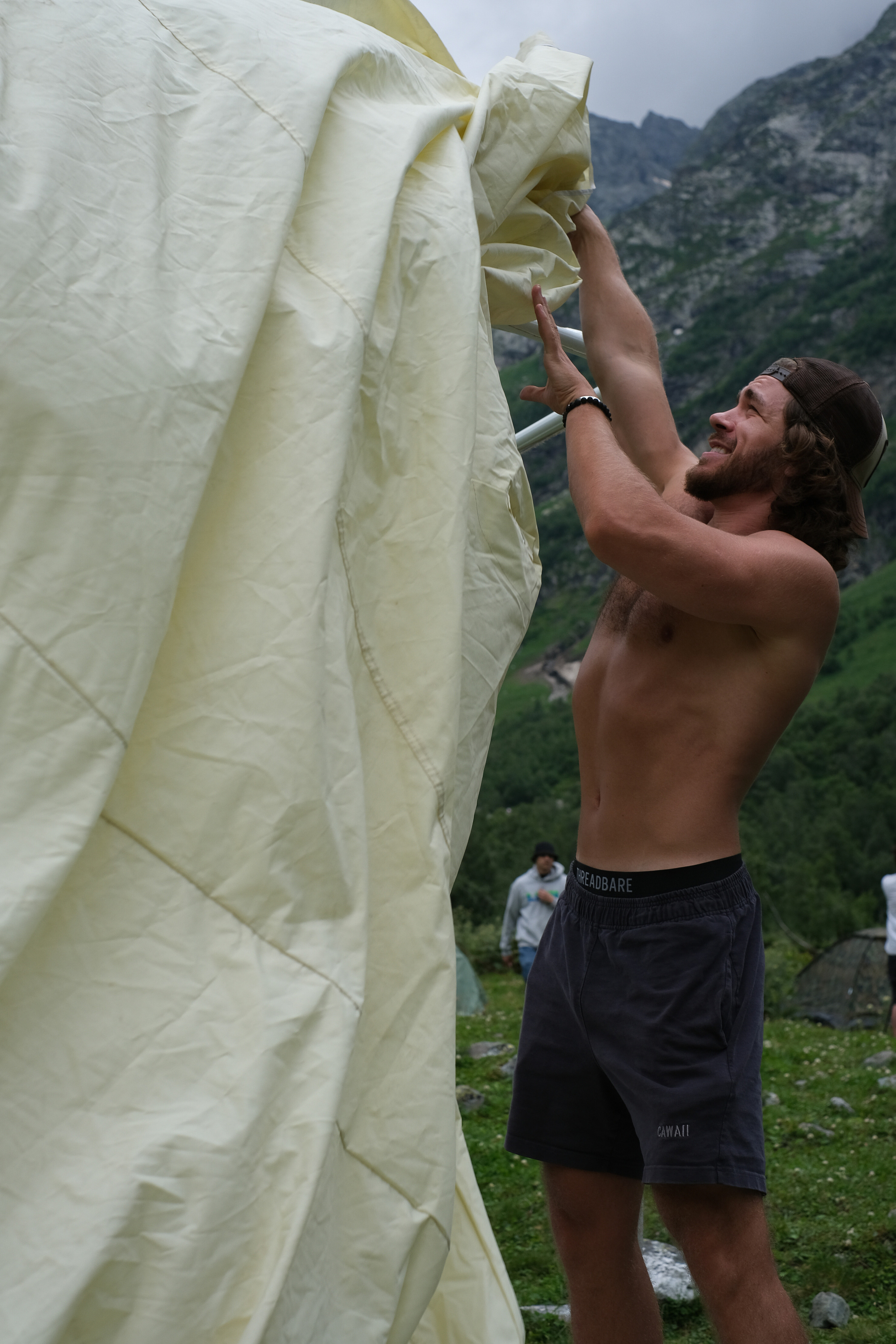 MOUNTAINS ASS FAMILY