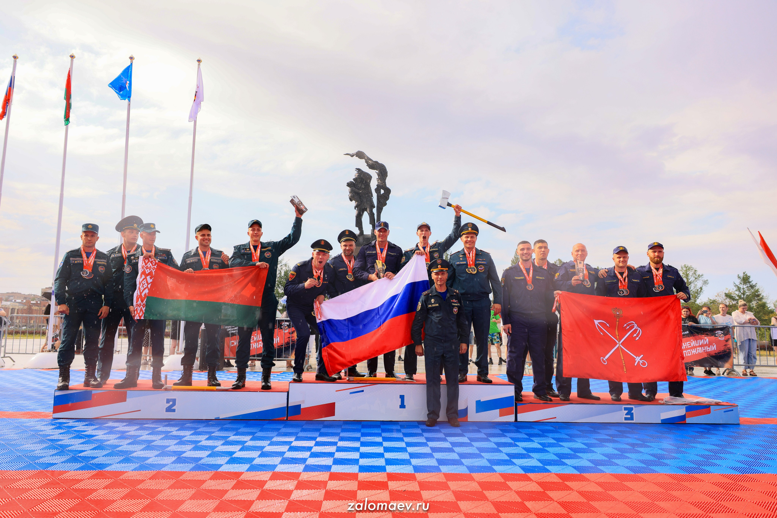 Сильнейший пожарный. Фотограф Александр Заломаев