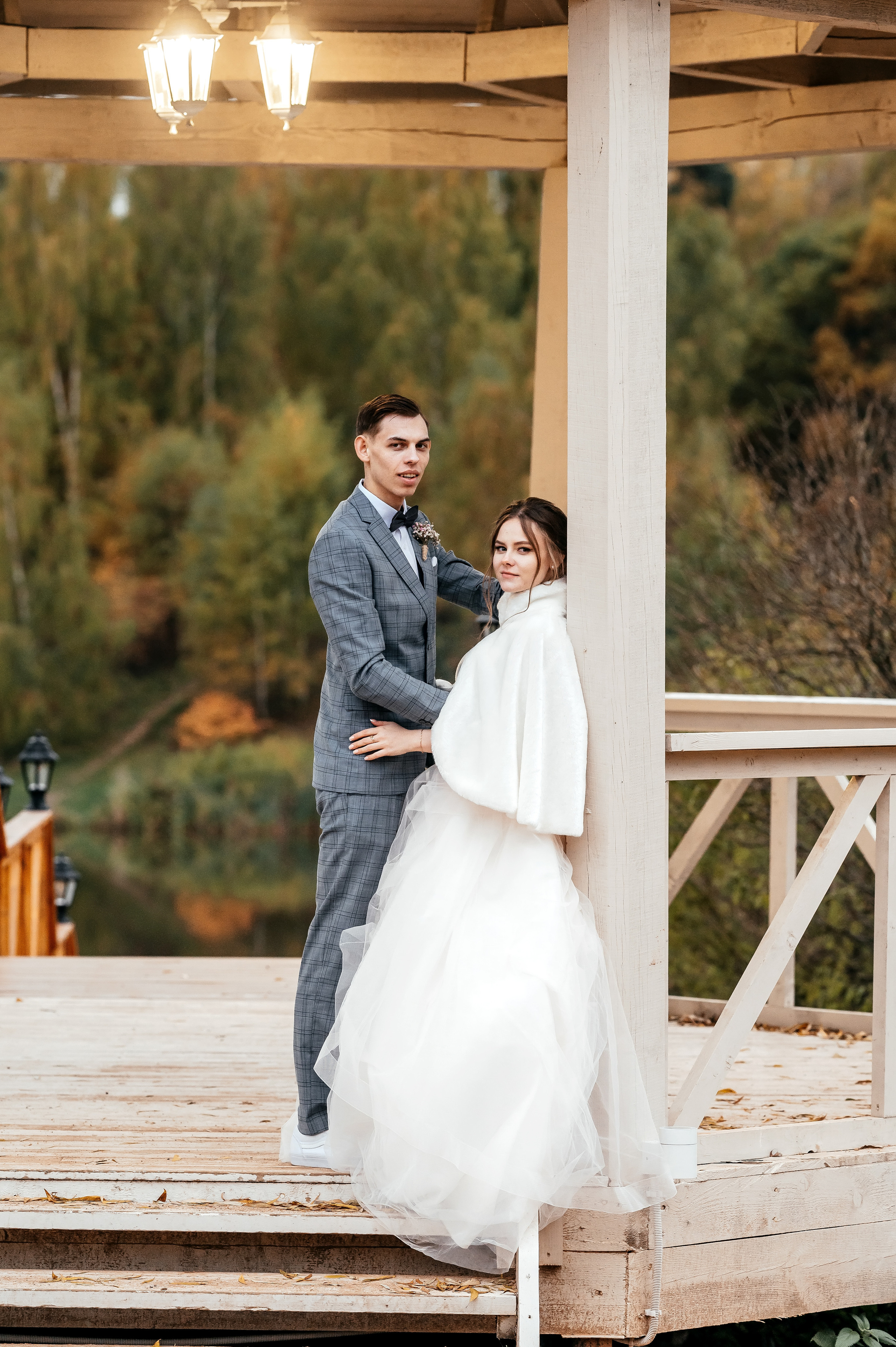 Свадебная лав стори в фотостудии Лофт 18. ЗАГС Королева и вечер в Усадьбе Гребнево. Свадебный и семейный фотограф Виктория Носачёва. Щелково, Москва и МО